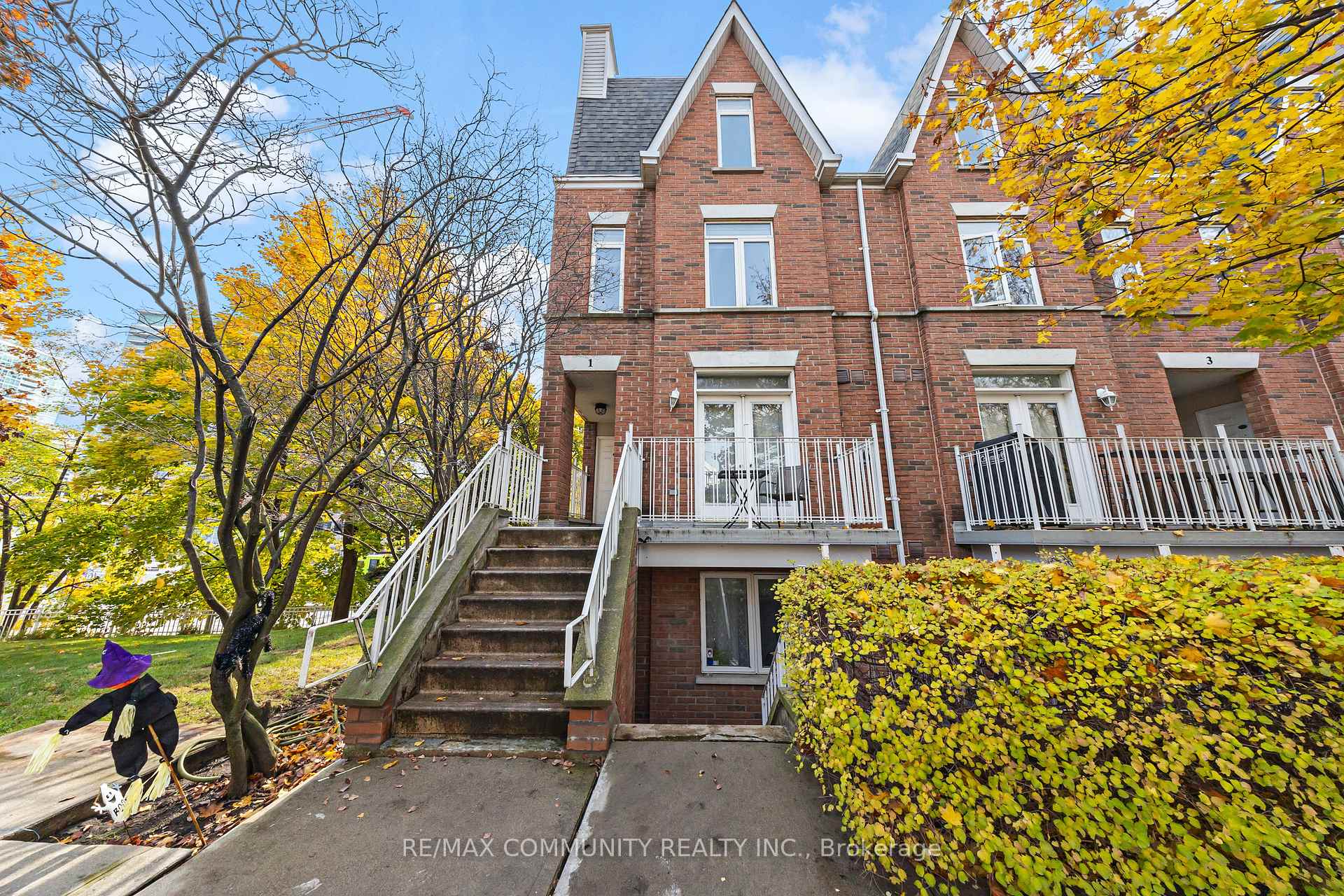 1 Sudbury Street  #101