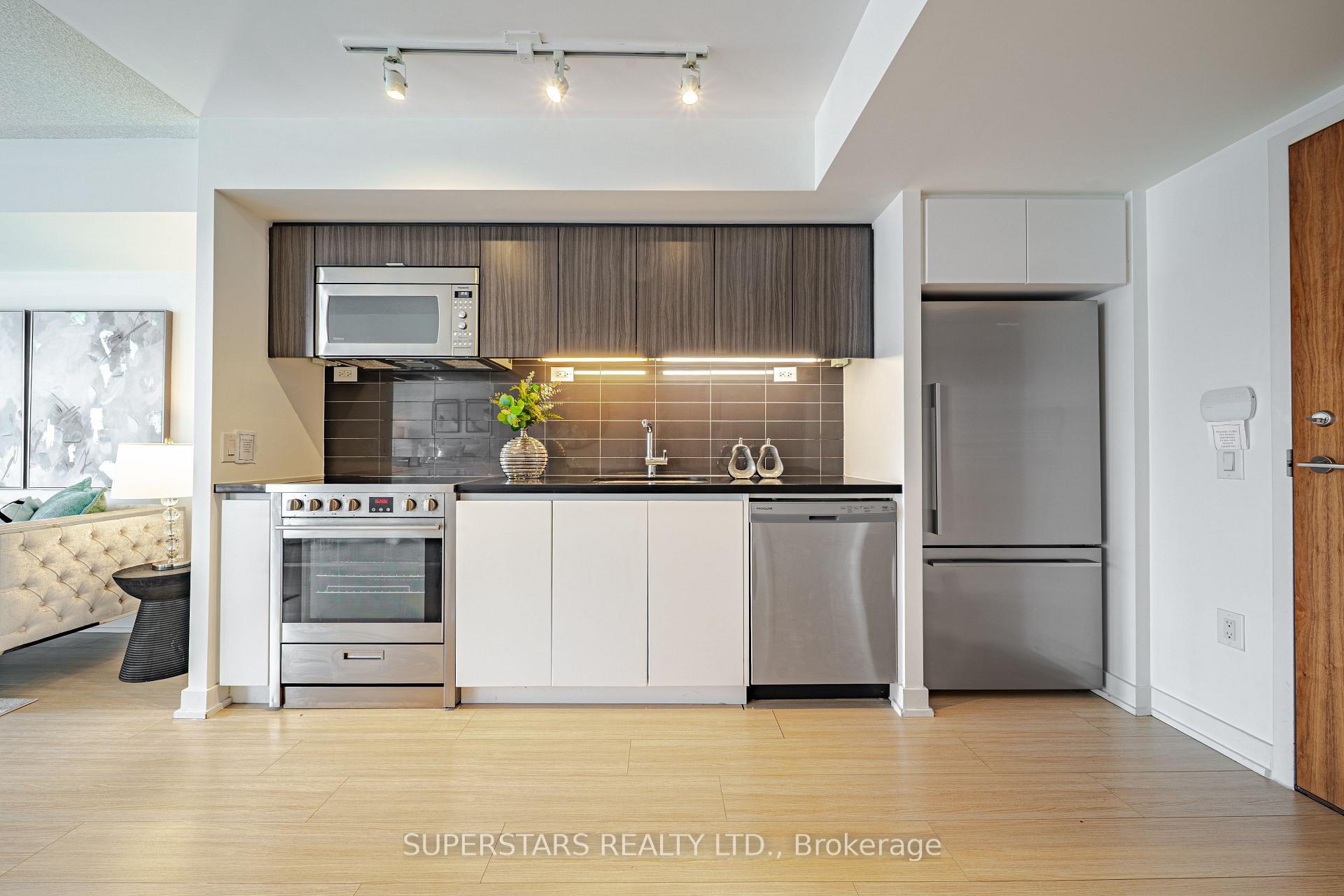 75 Queens Wharf Road  #1211