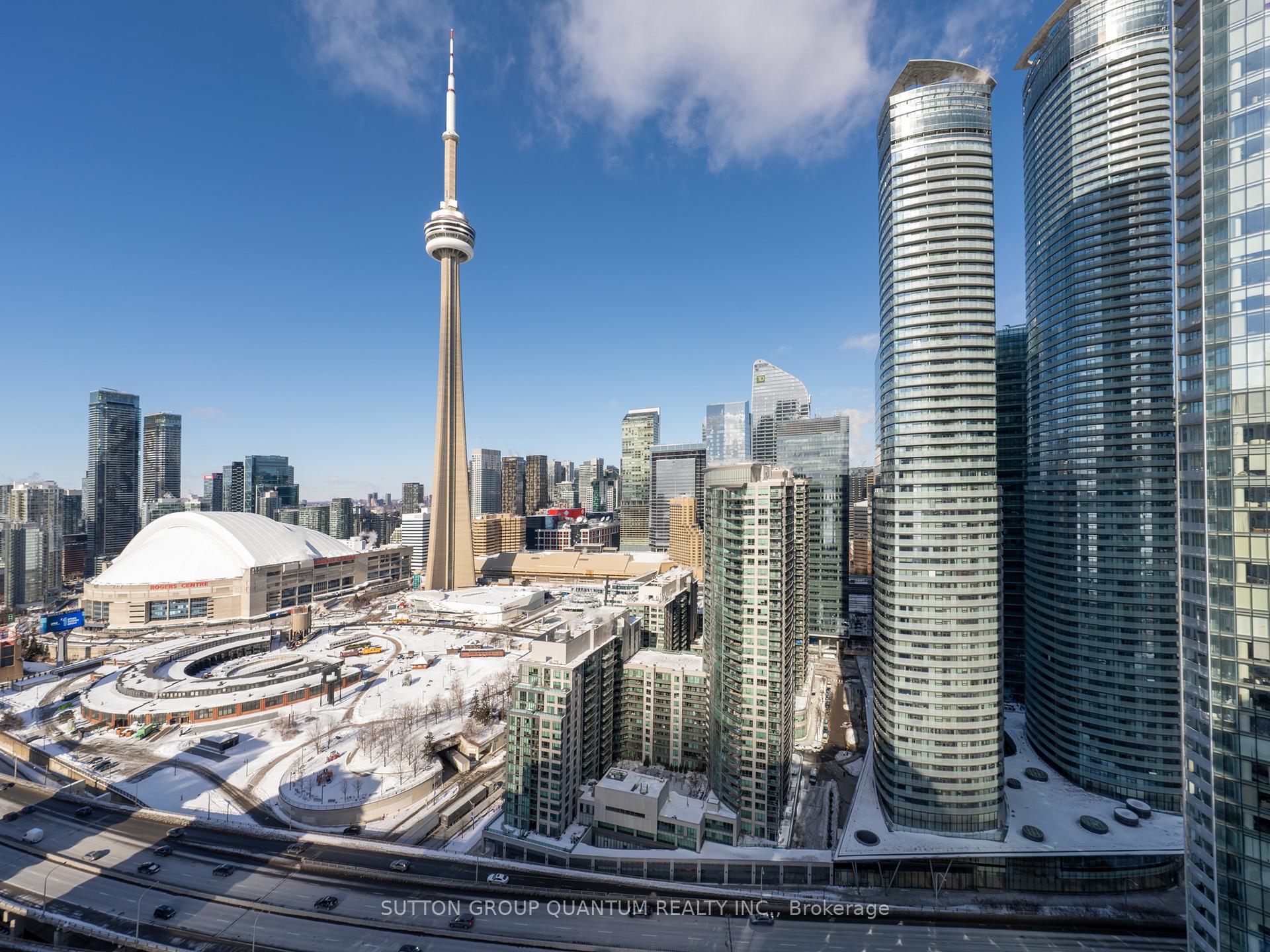 208 Queens Quay W #3512