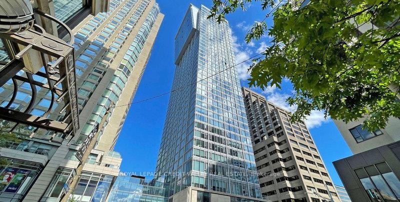 188 Cumberland Street  #1806