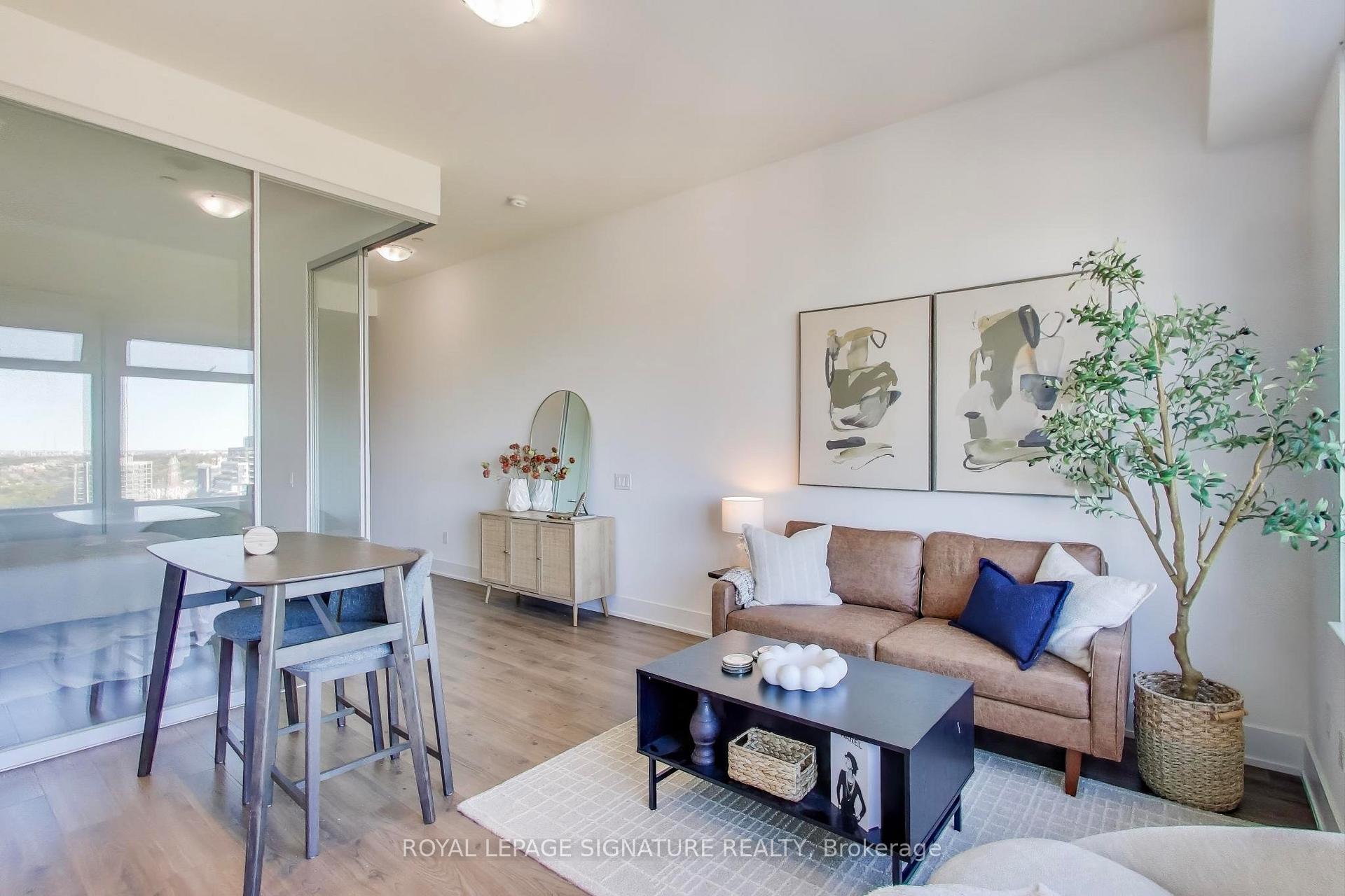 111 St Clair Avenue W #1826
