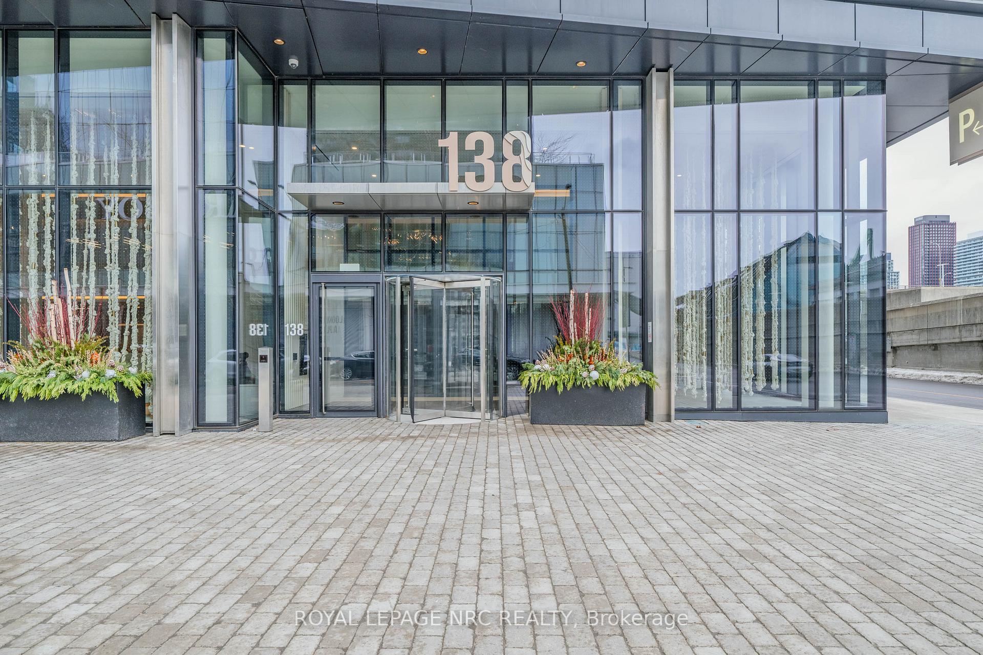 138 Downes Street  #6908