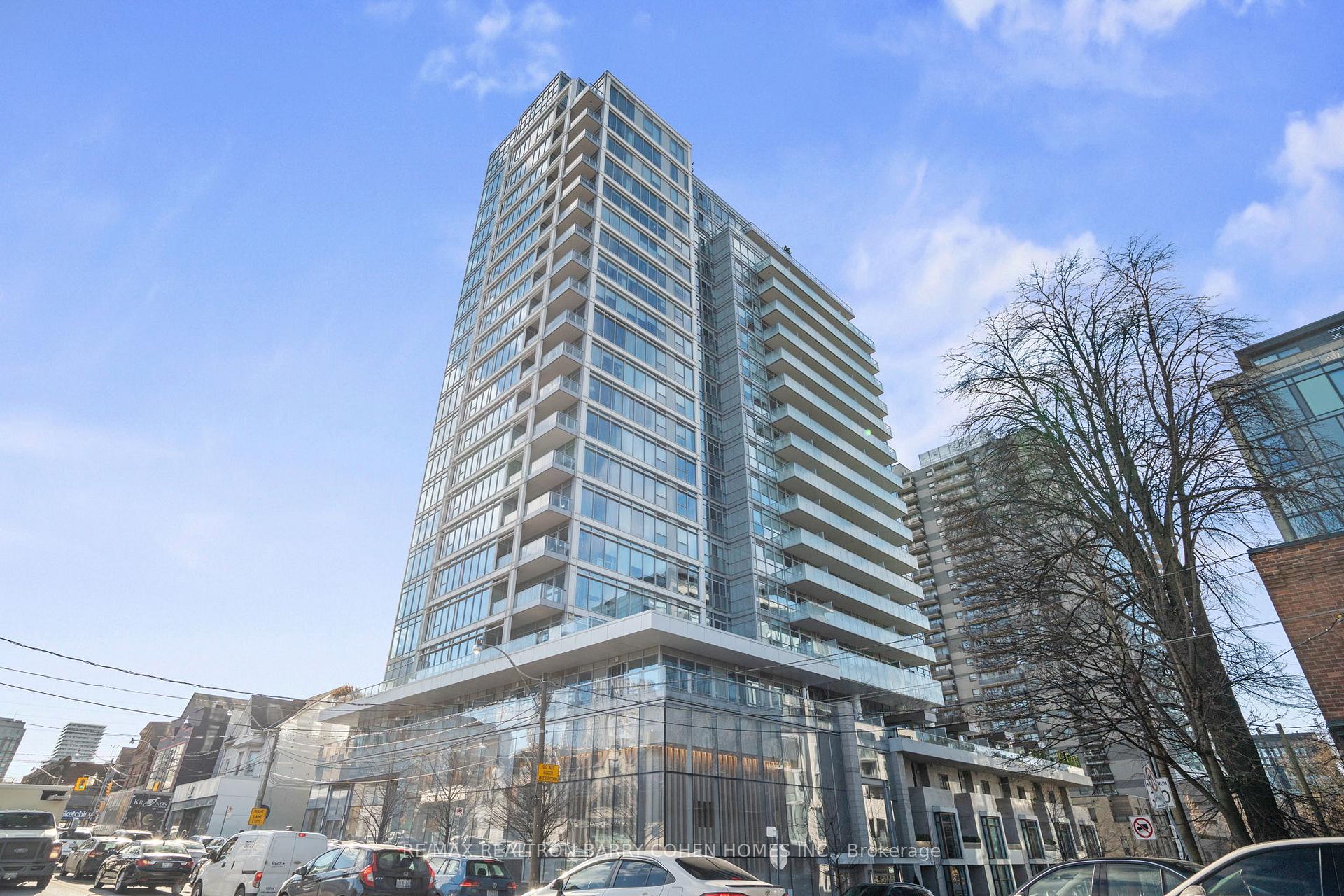 170 Avenue Road  #401