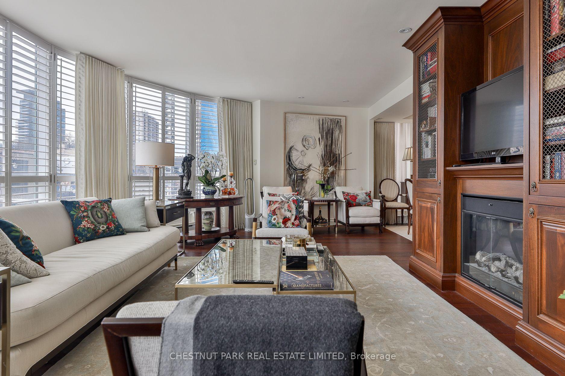 77 Avenue Road  #204