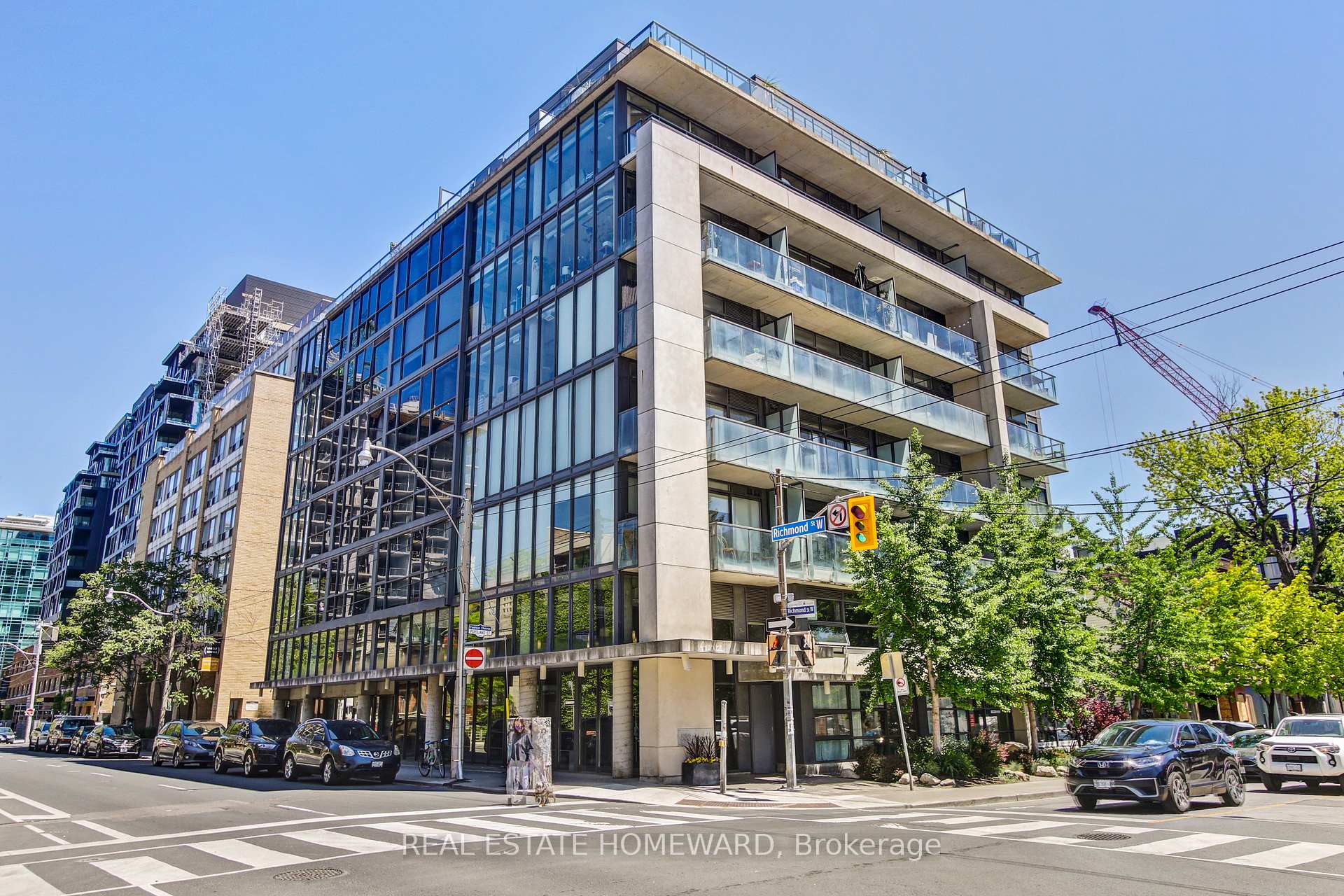 533 Richmond Street W # 704