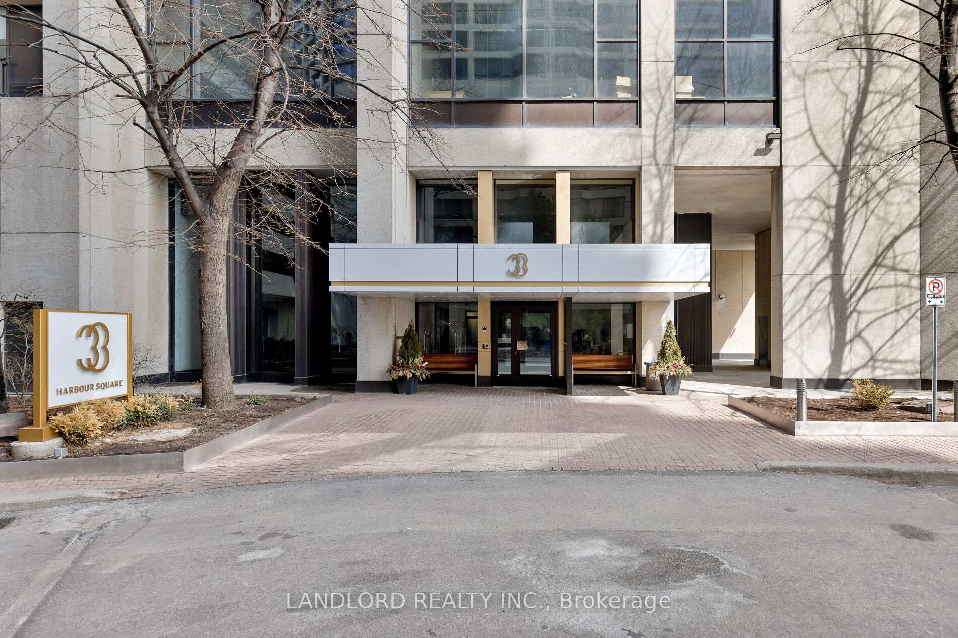 33 Harbour Square  #2208
