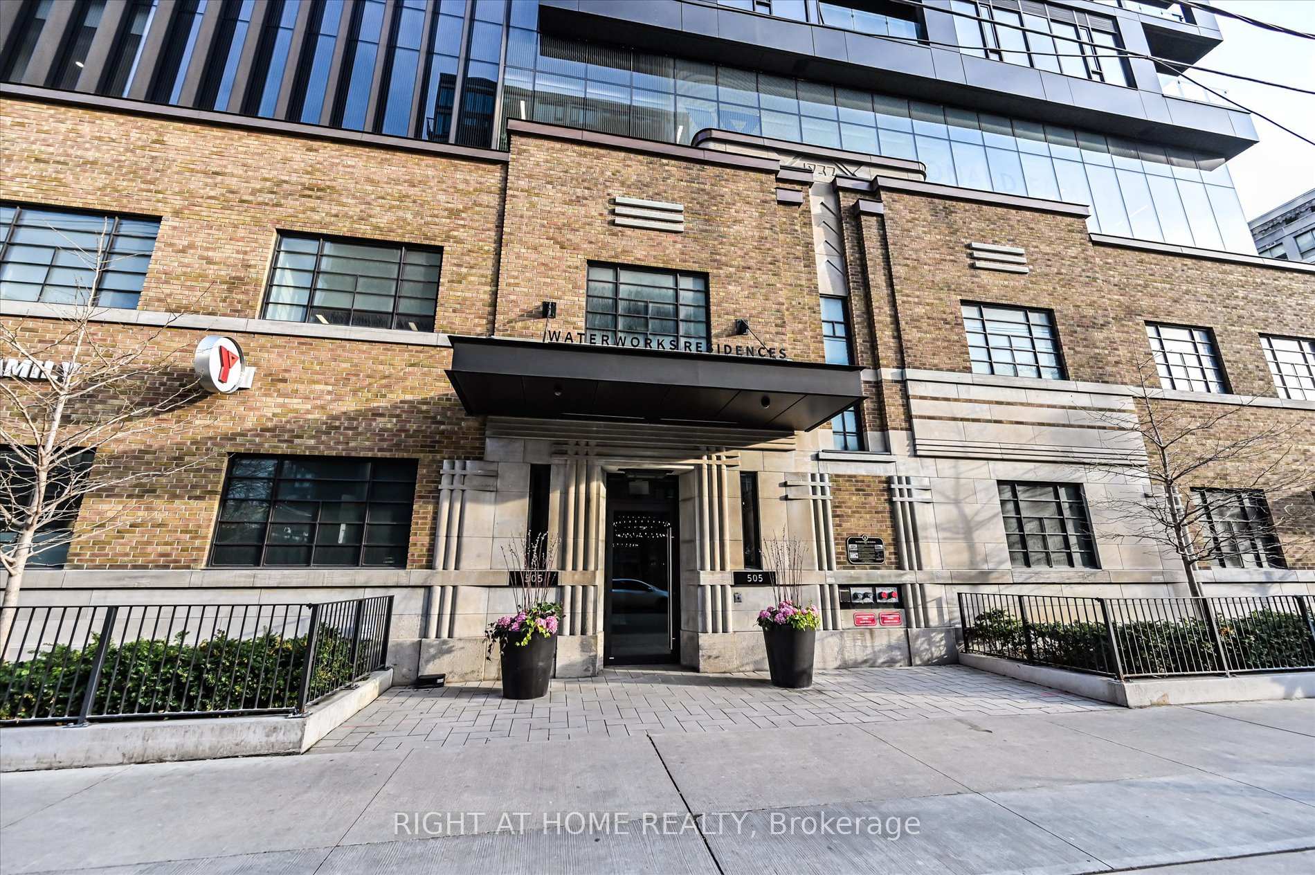 505 Richmond Street W #623