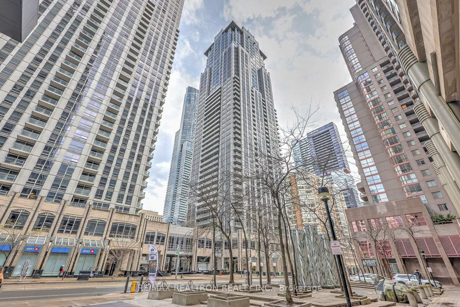 761 Bay Street  #610