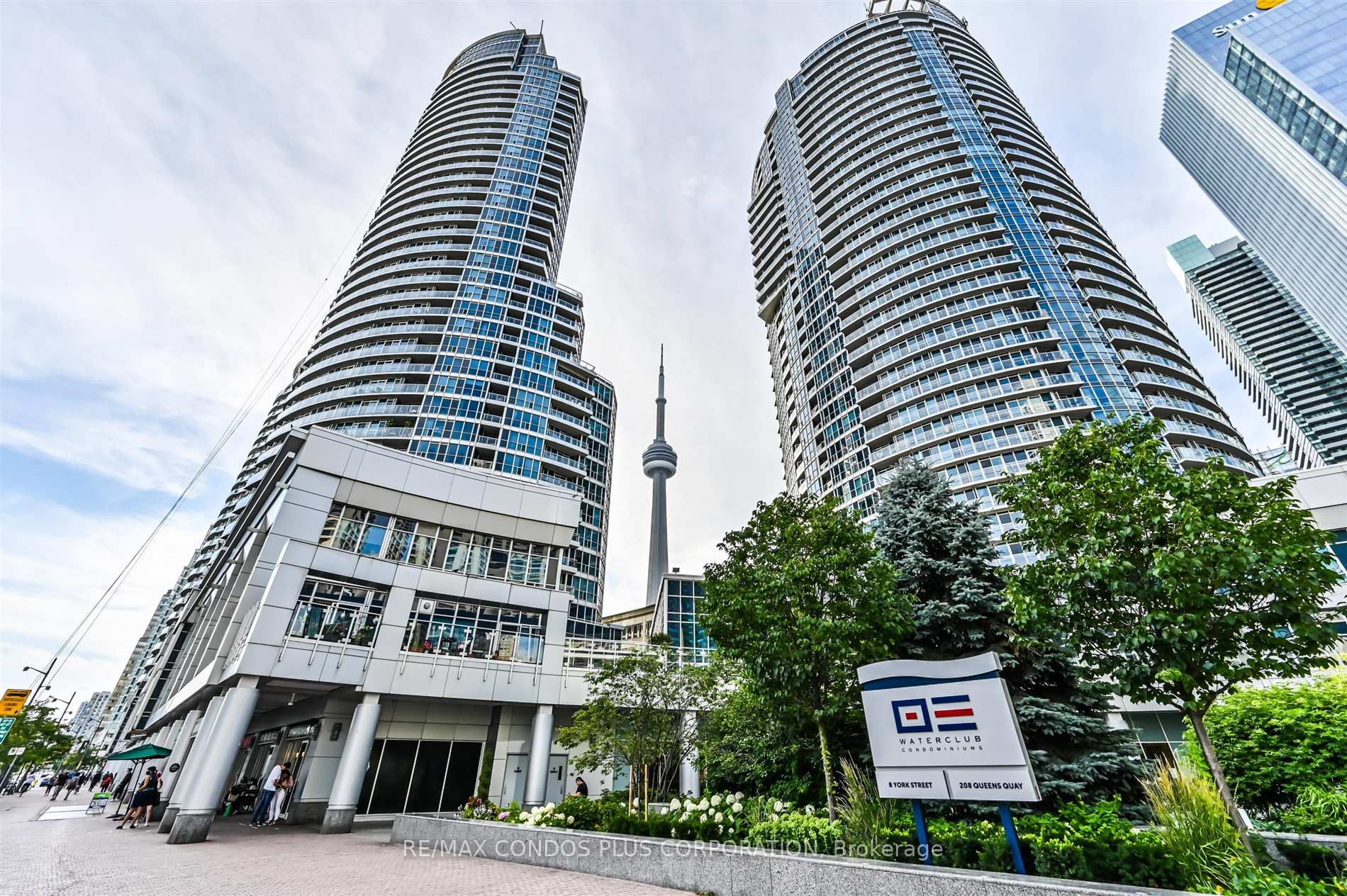 208 Queens Quay W #1412