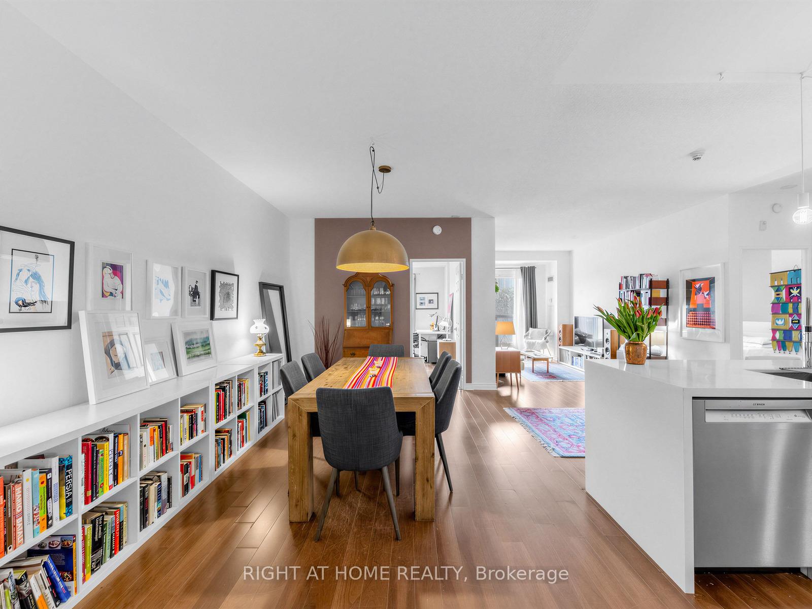 11 Christie Street  #406