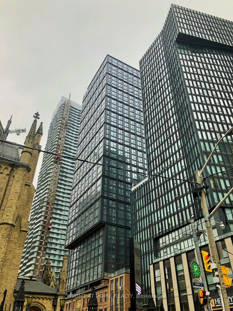 82 Dalhousie Street  #1011