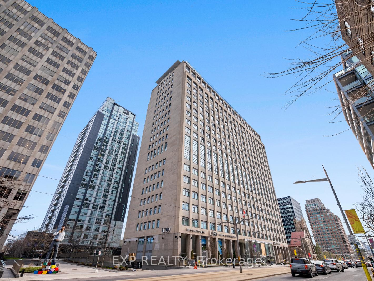 111 St Clair Avenue W #624
