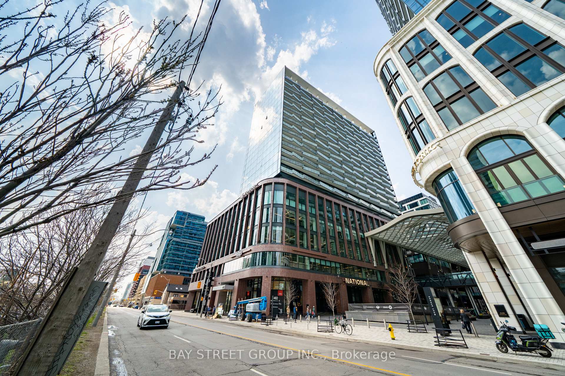 480 Front Street W #801