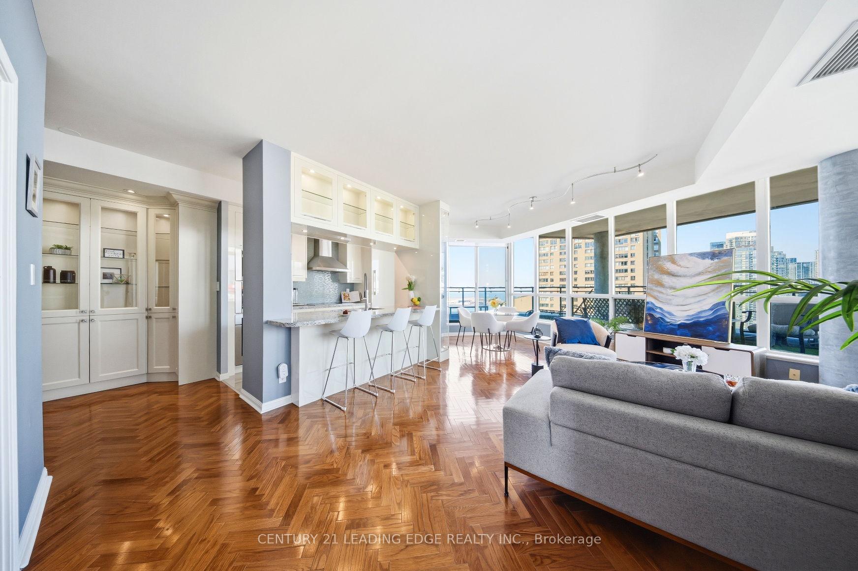 230 Queens Quay W #2617