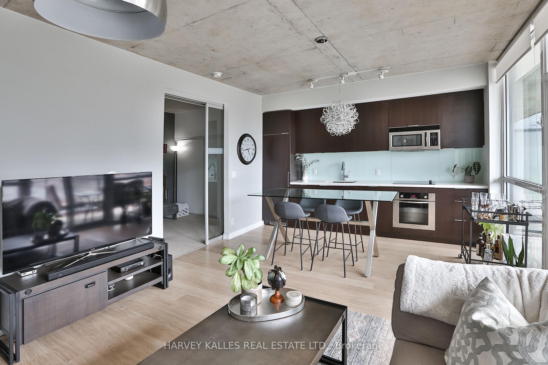 478 King Street W #712