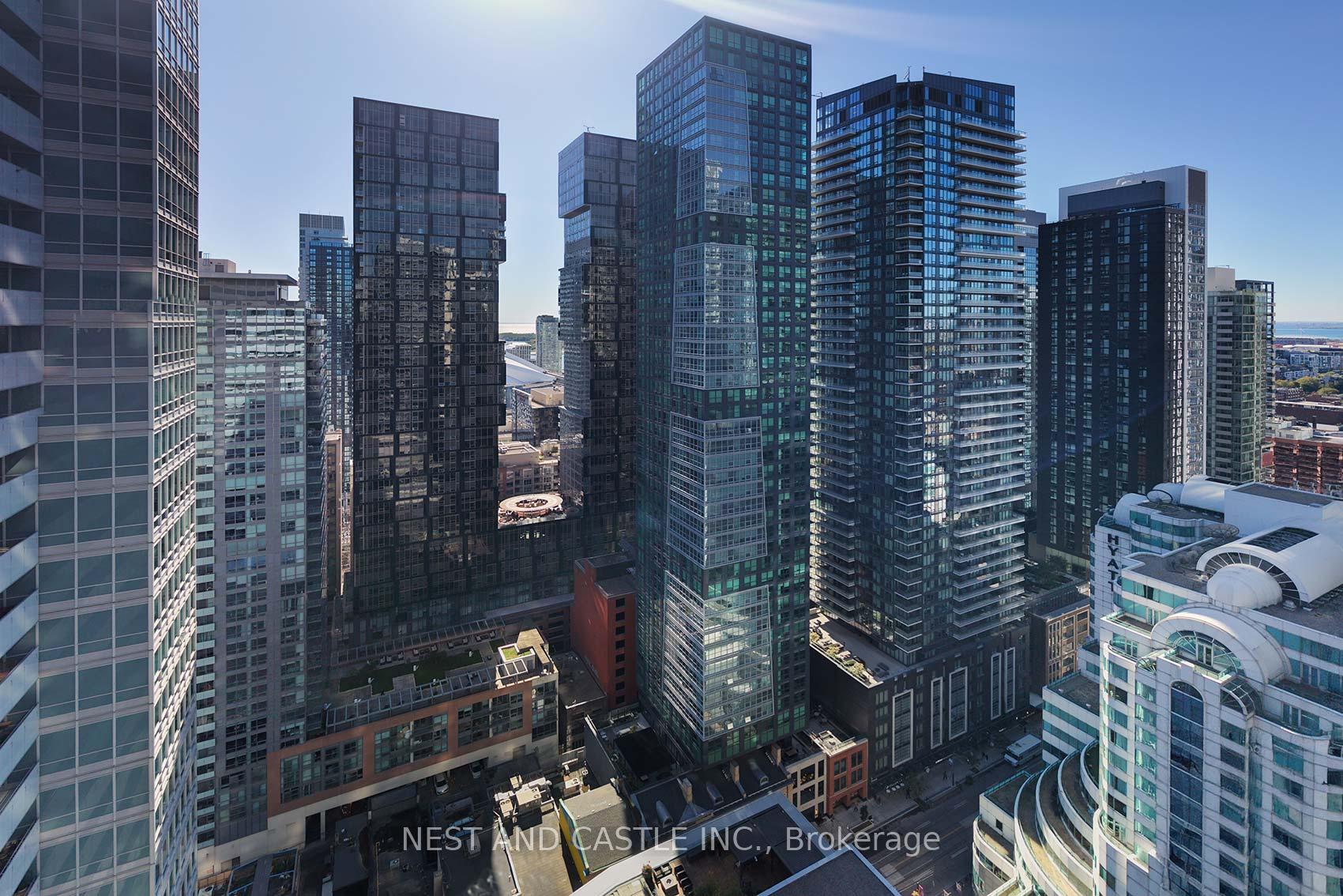 327 King Street W #4104