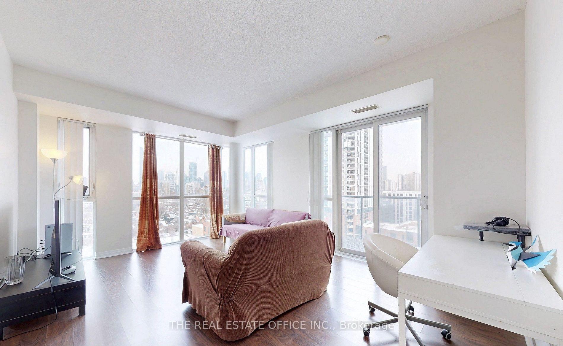 25 Cole Street  #1501