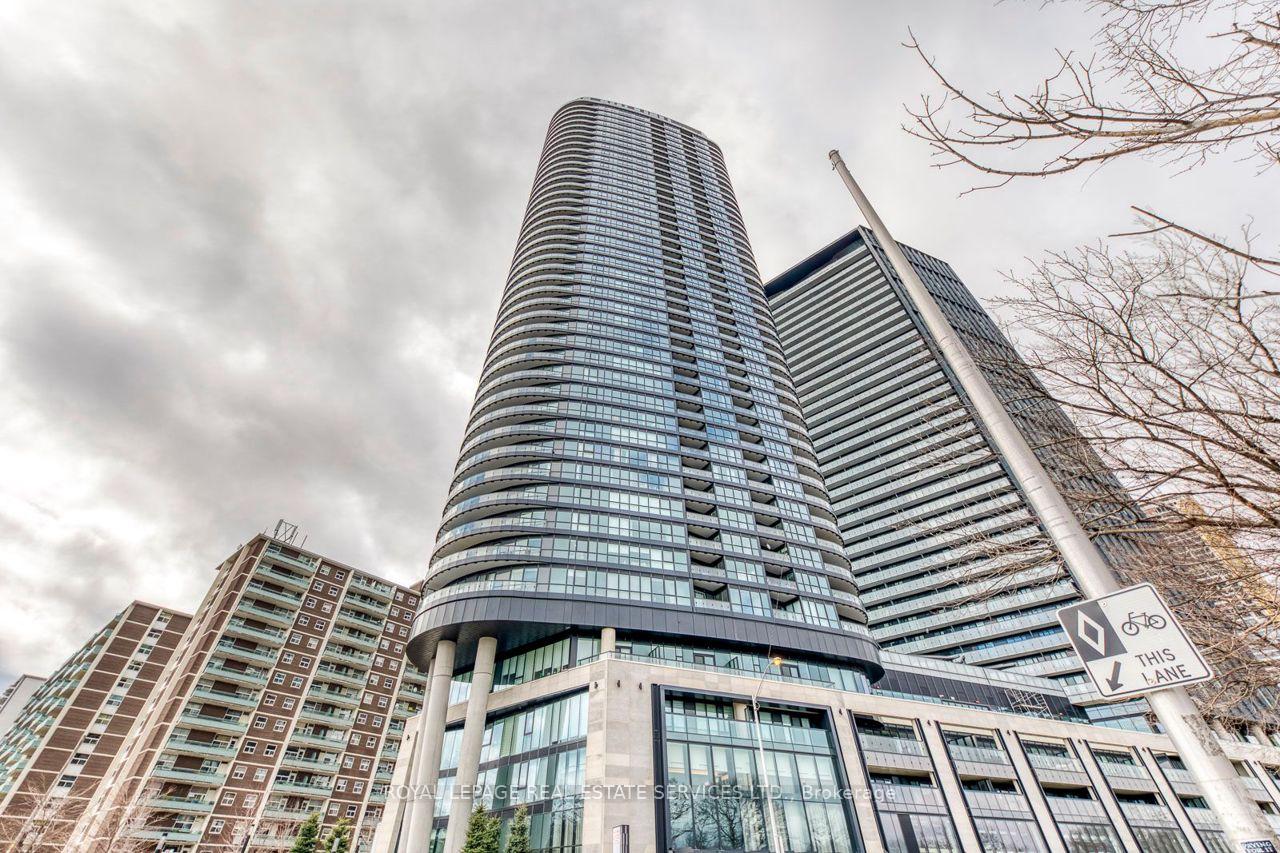 585 Bloor Street E #1320