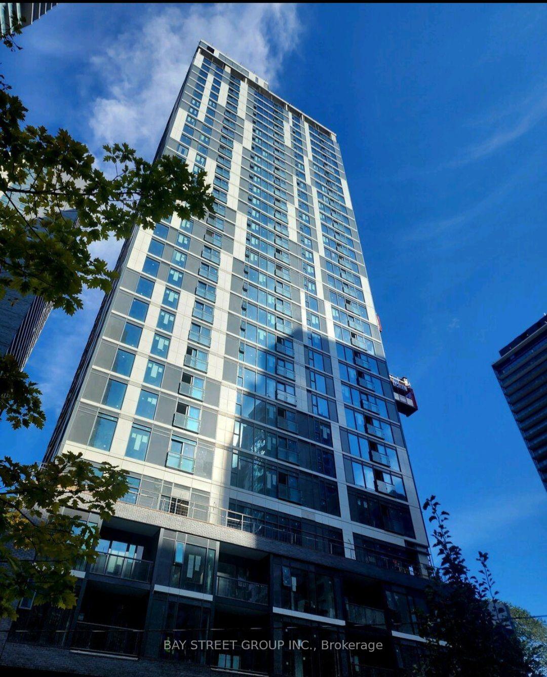 65 Mutual Street  #1904