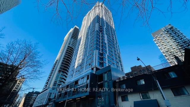 65 Mutual Street  #1905