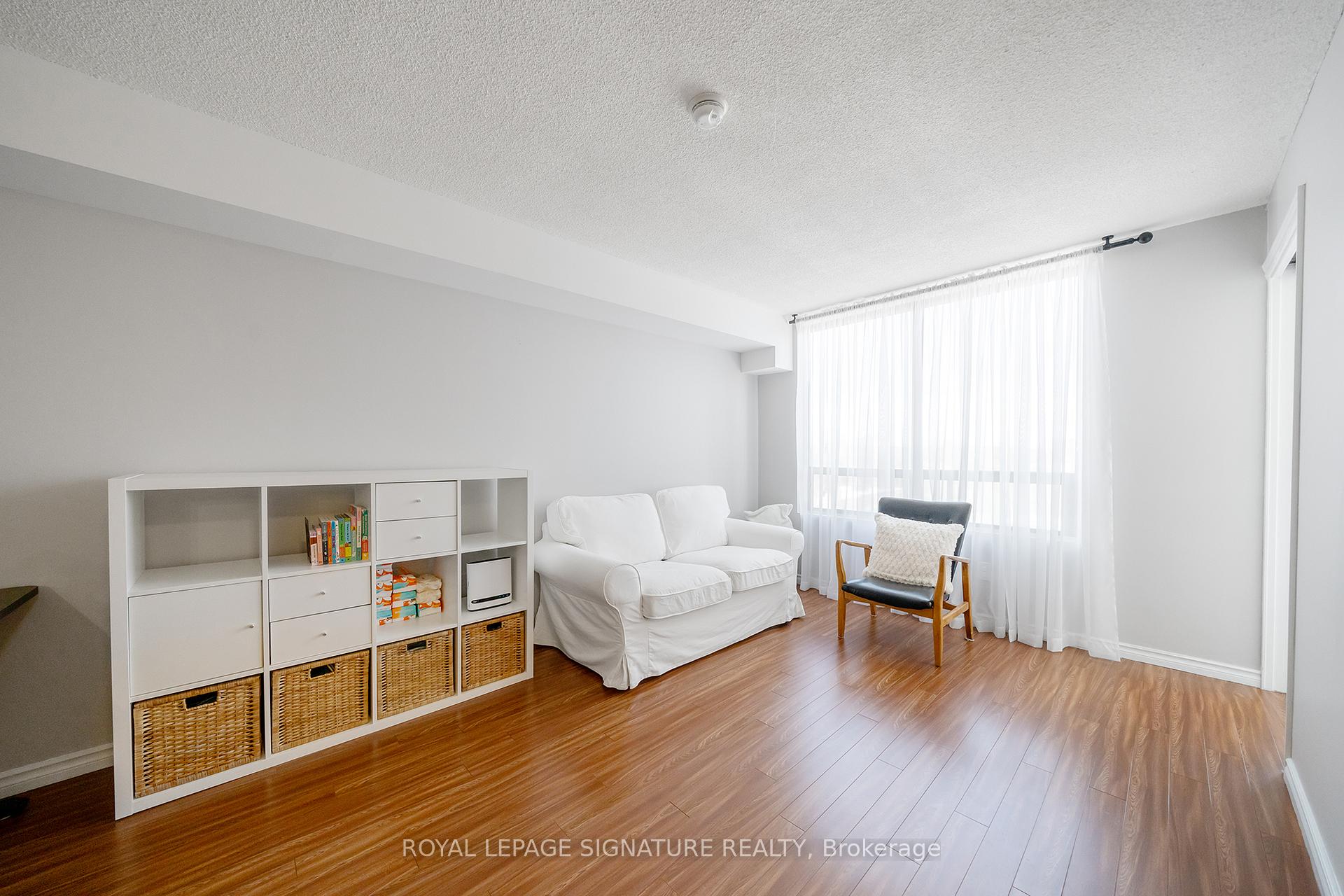 117 Gerrard Street E #704