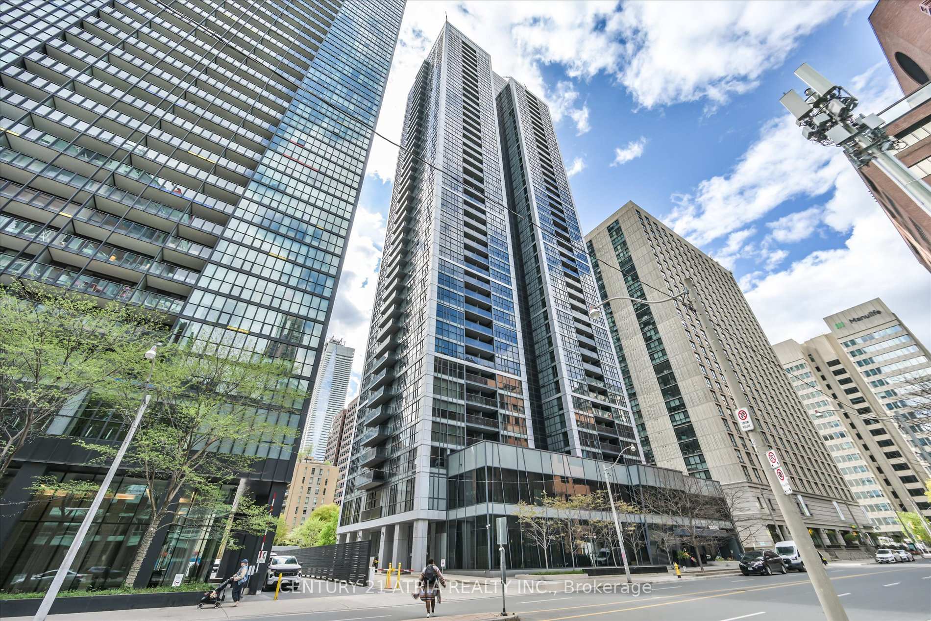 28 Ted Rogers Way  #1907
