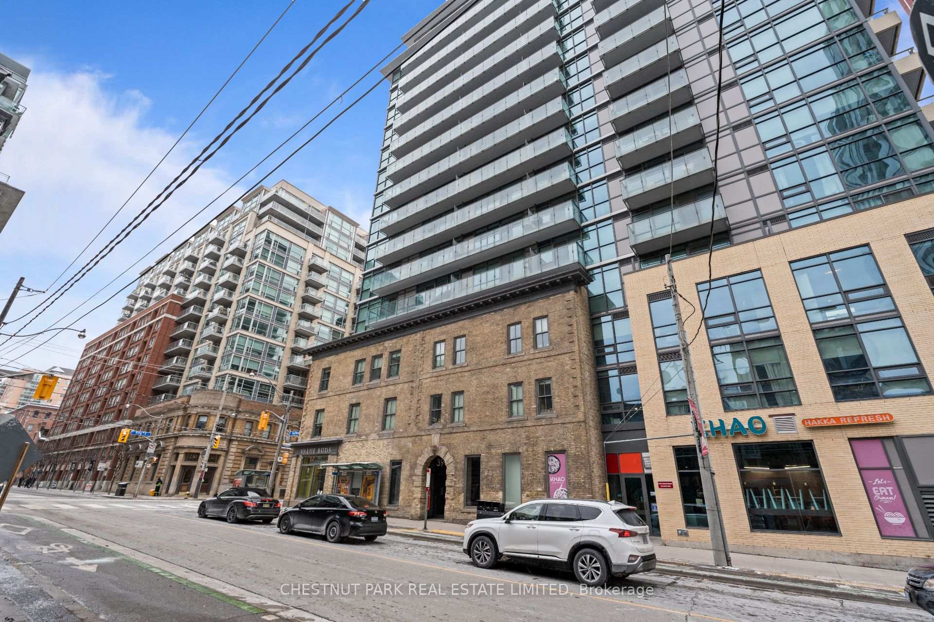 39 Sherbourne Street  #301