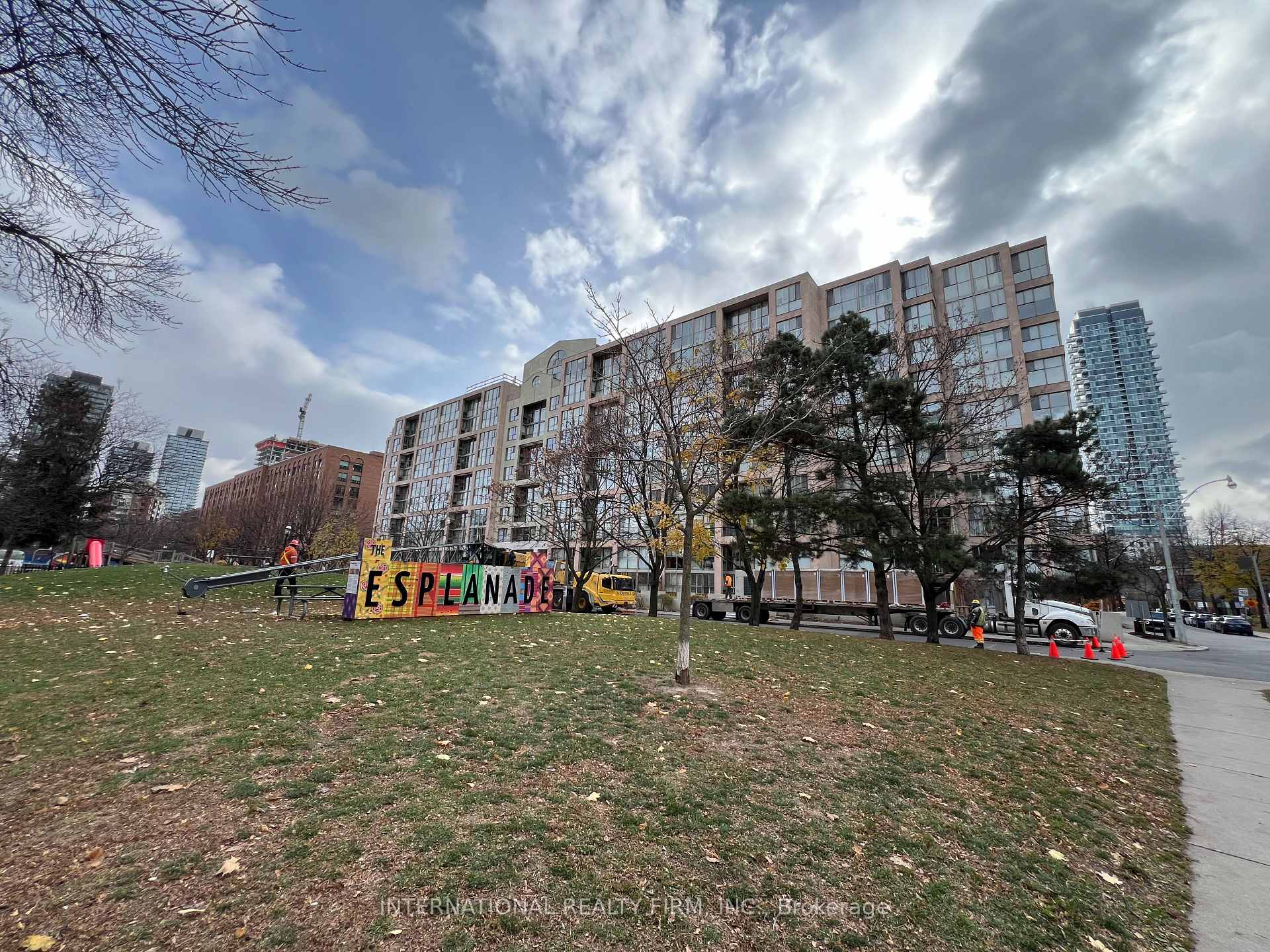 65 Scadding Avenue  PH5