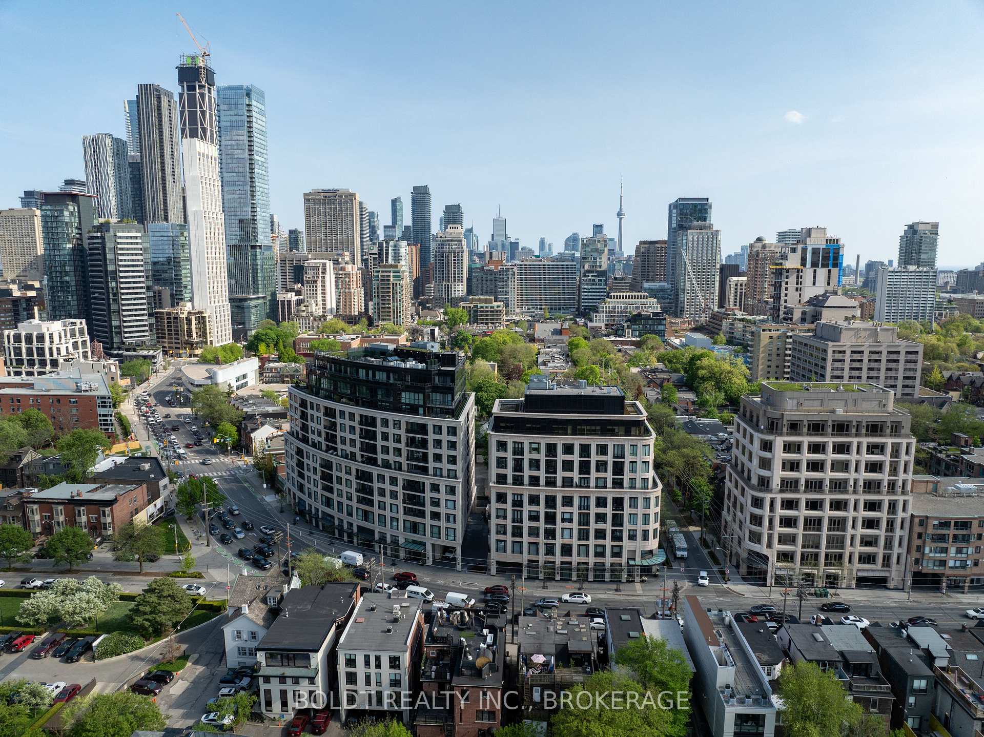 181 Davenport Road  #702