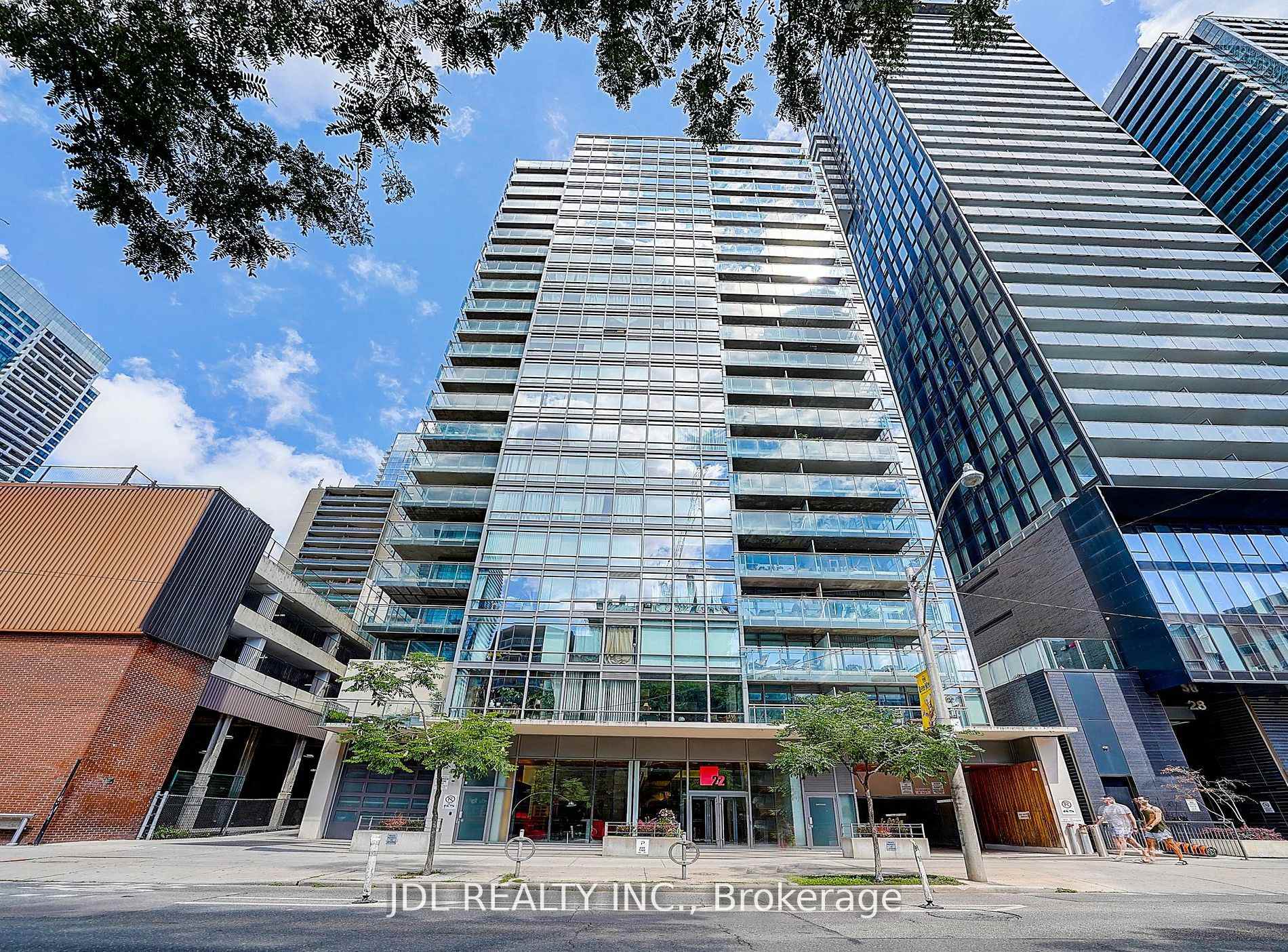 22 Wellesley Street E #2105