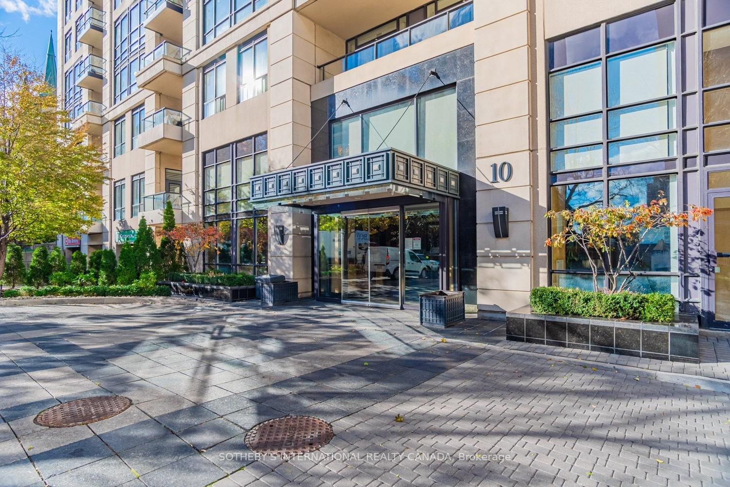 10 Delisle Avenue  #327