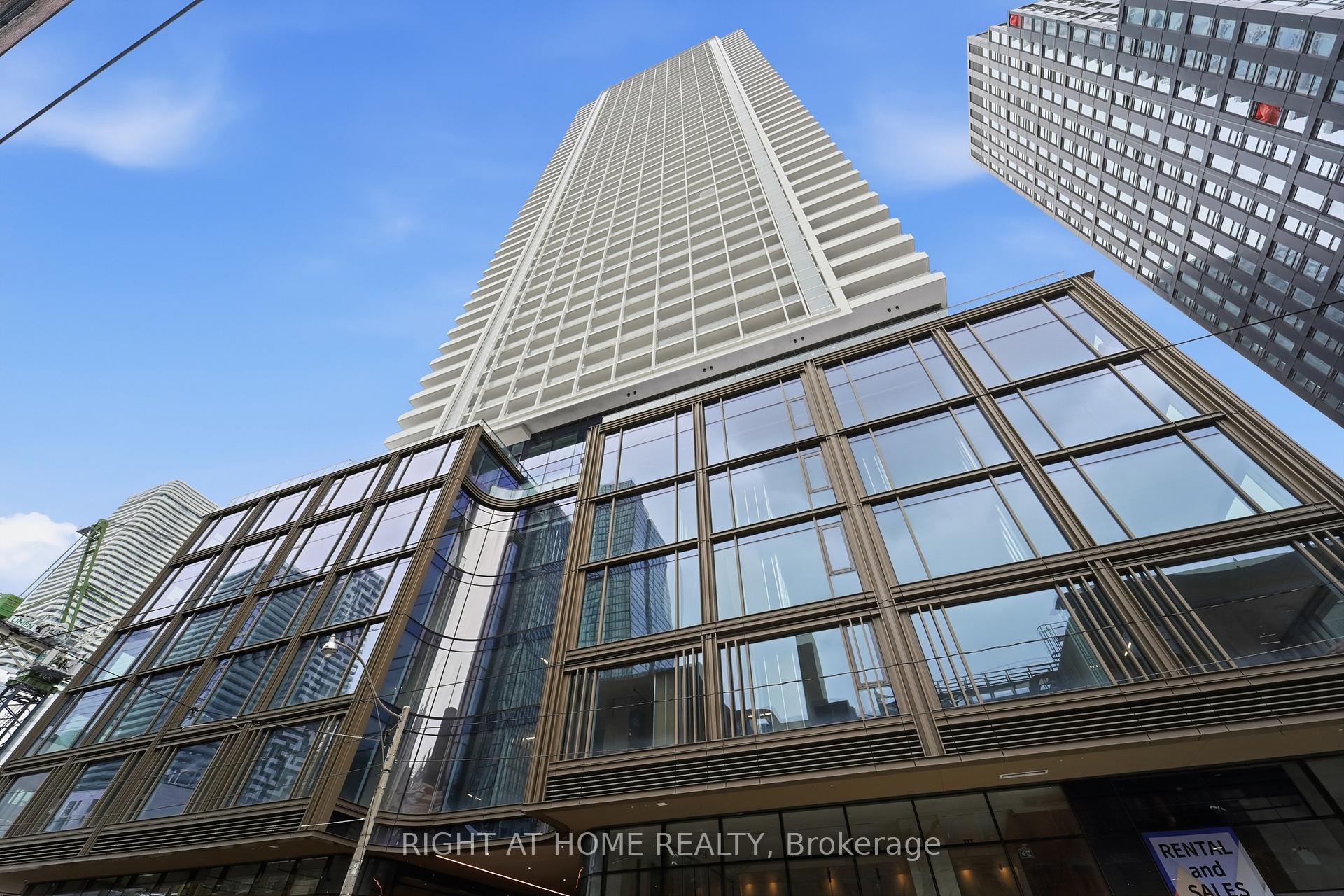 88 Queen Street E #4711