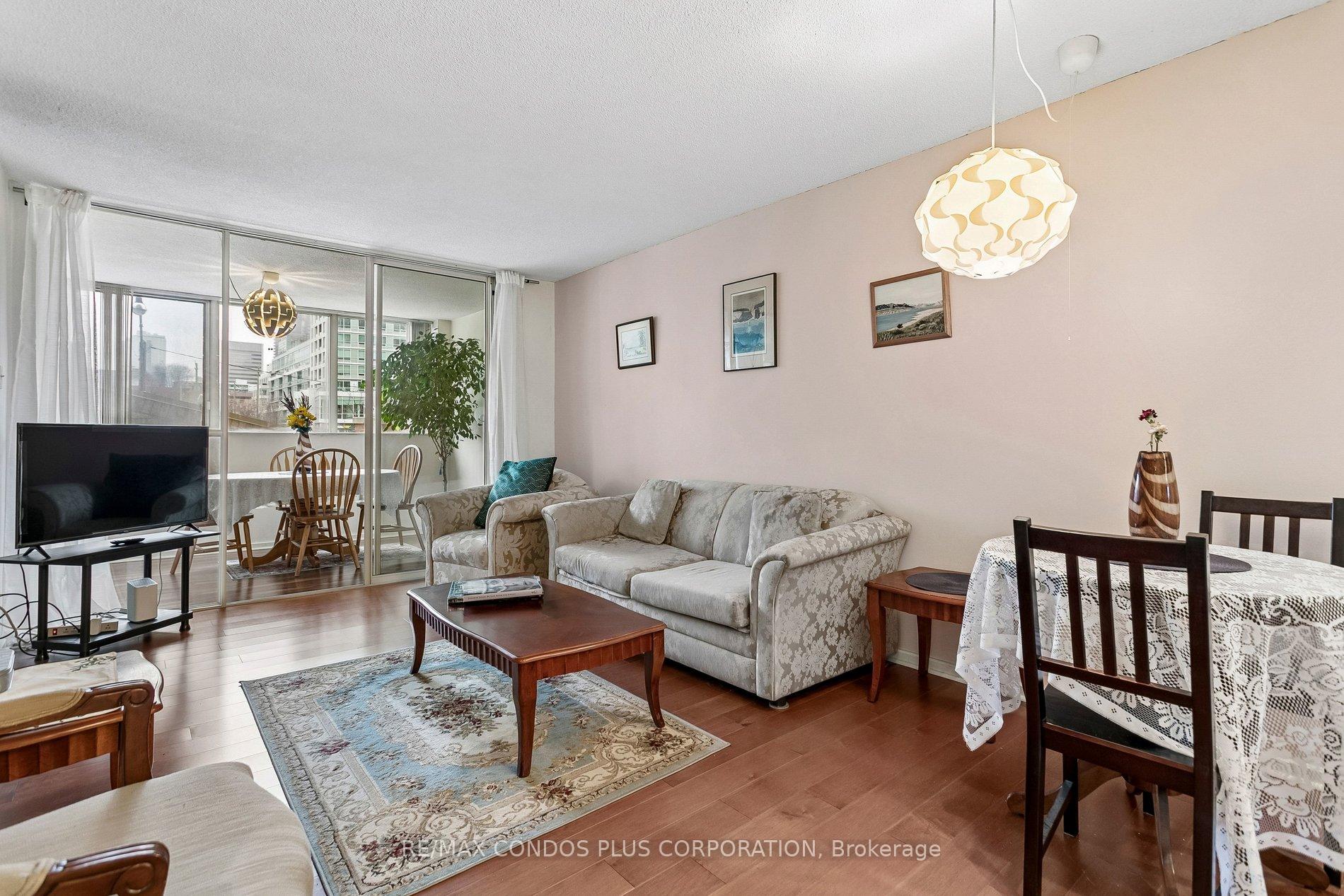 15 Maitland Place  #204