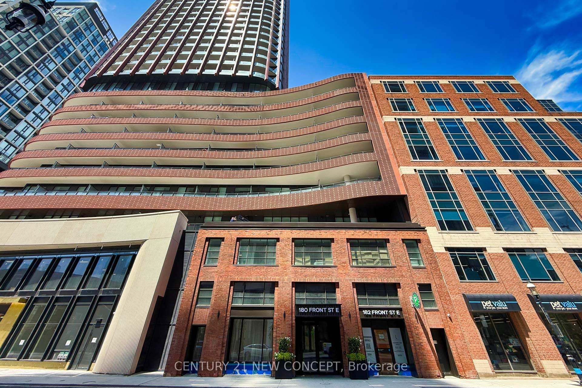180 Front Street E #3810