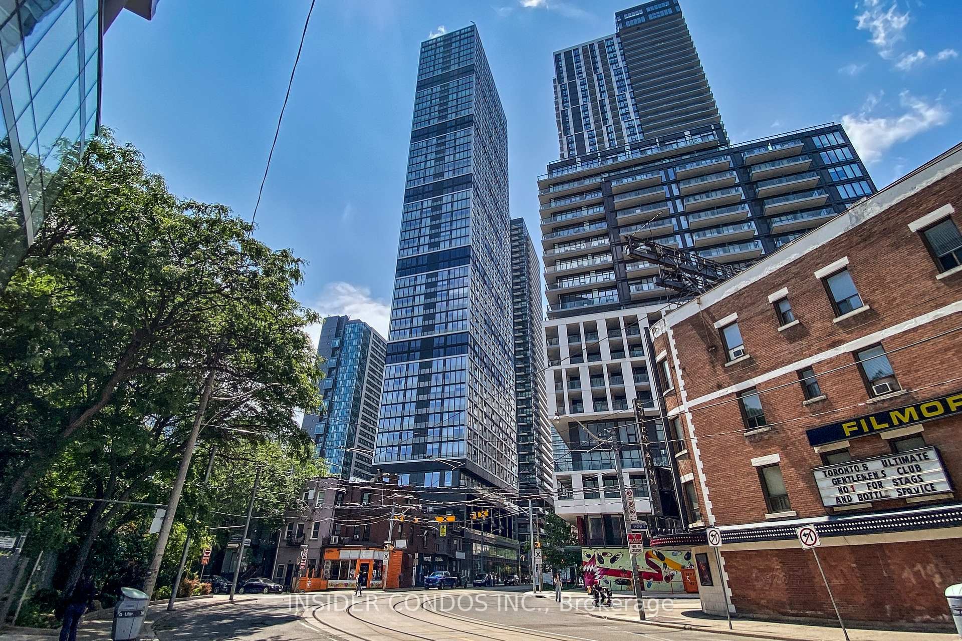 181 Dundas Street E #807