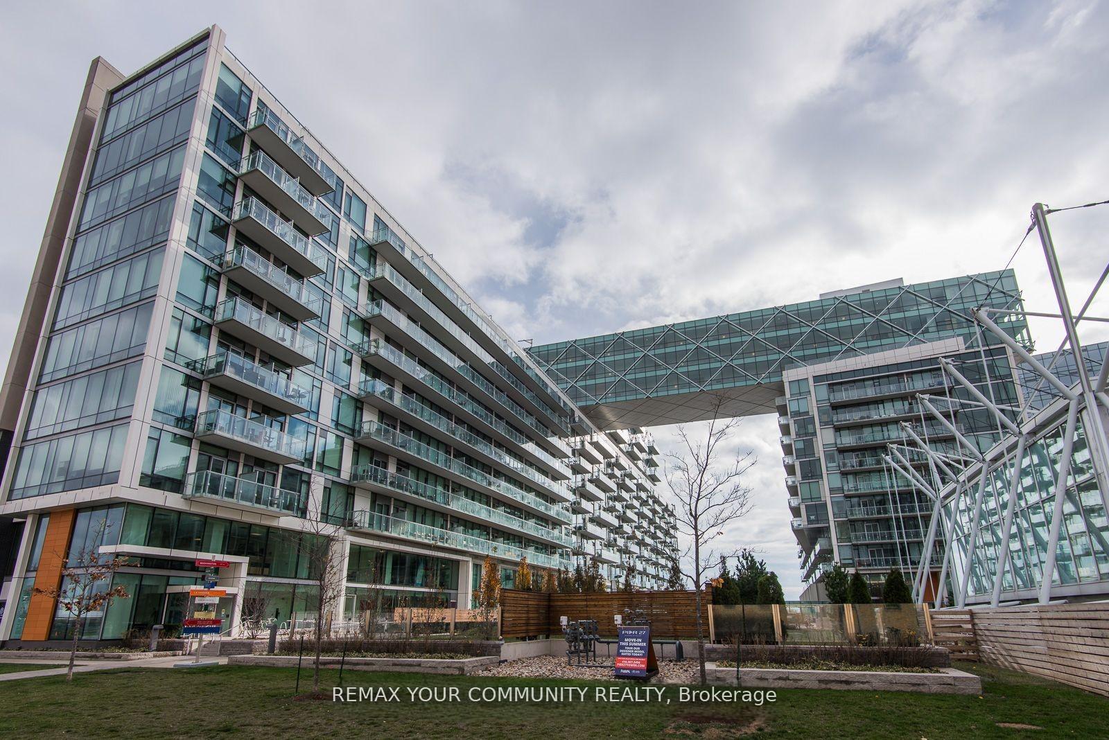 39 Queens Quay E #815
