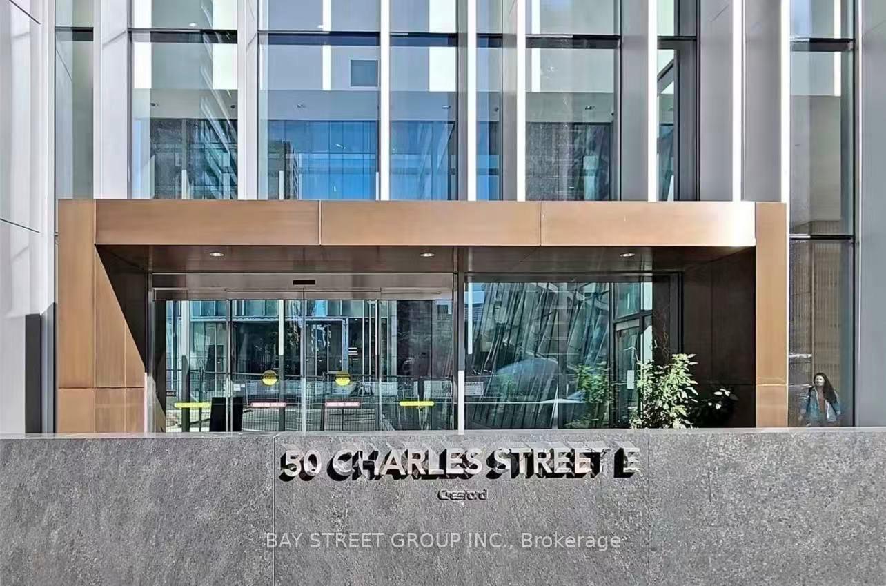 50 Charles Street E #902