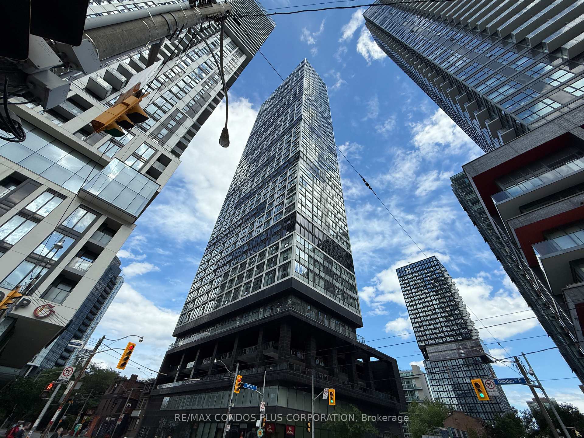 181 Dundas Street E #2215