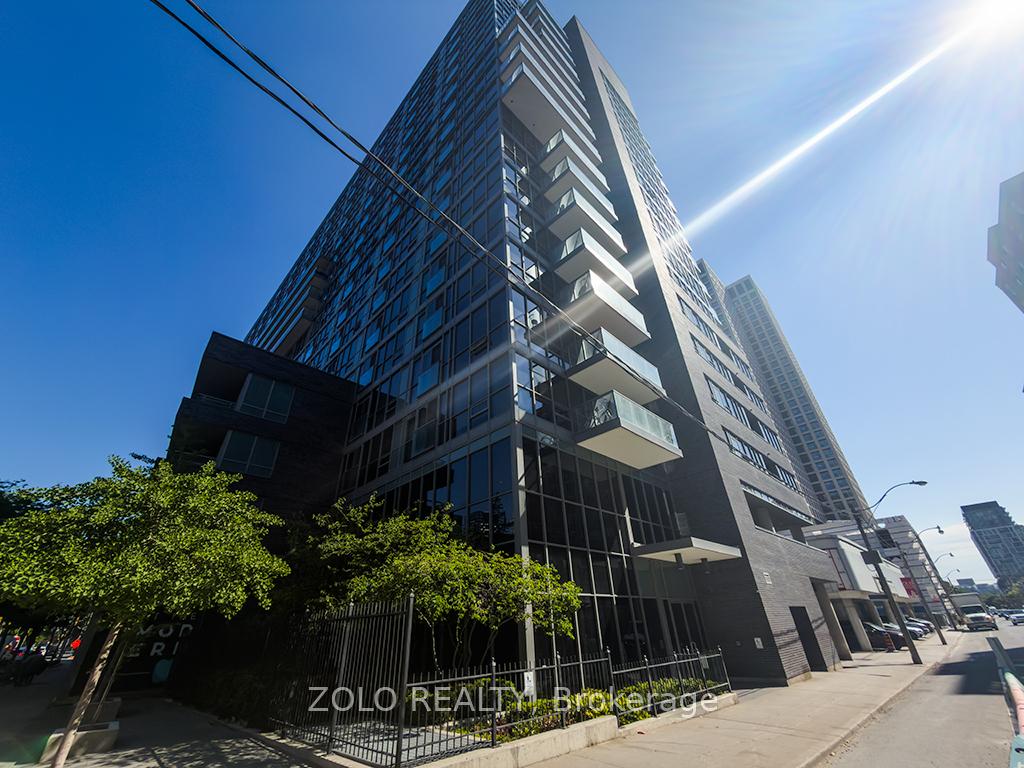 320 Richmond Street E #817