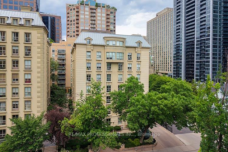 88 Charles Street E #702