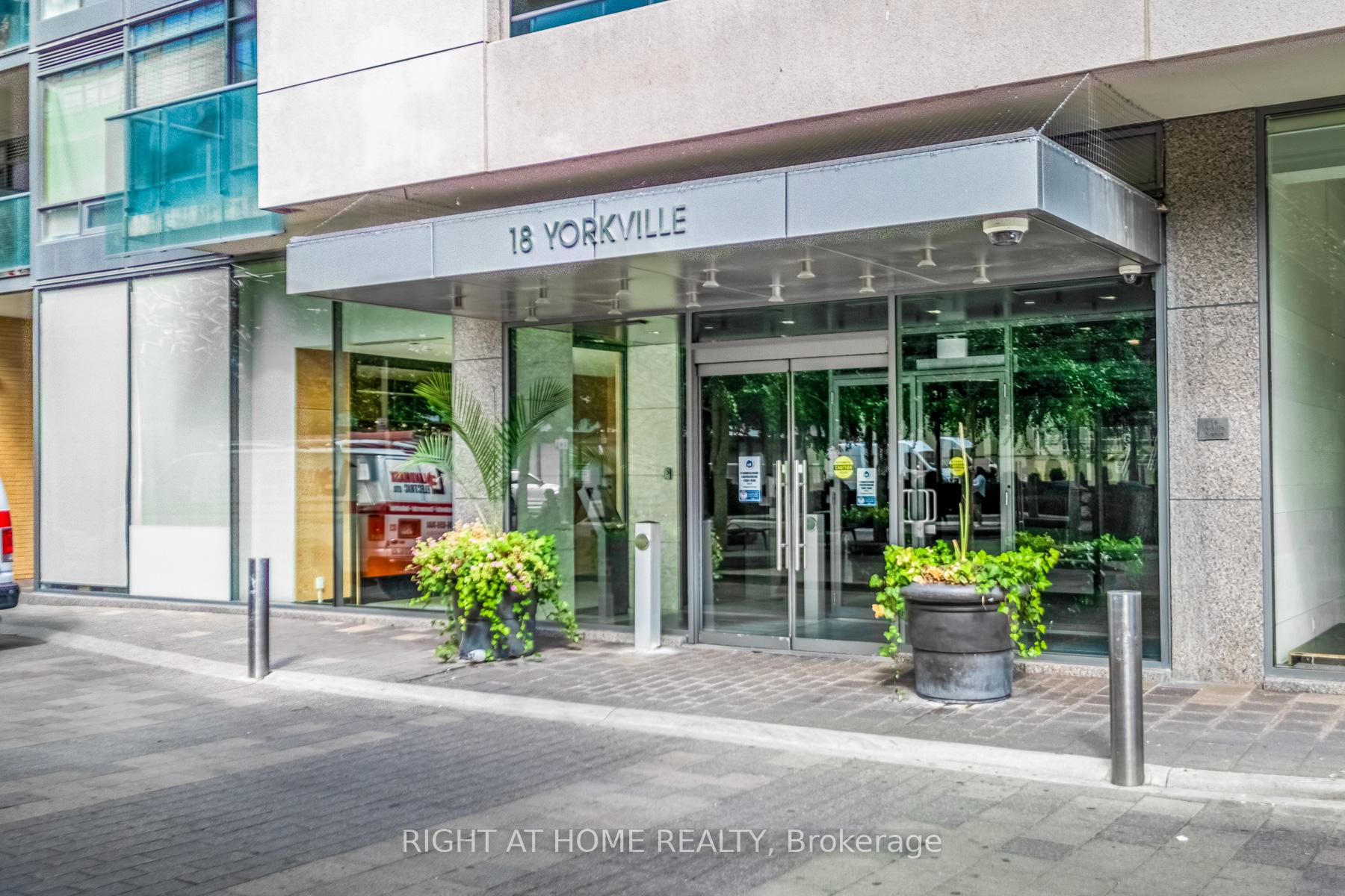 18 Yorkville Avenue  #305