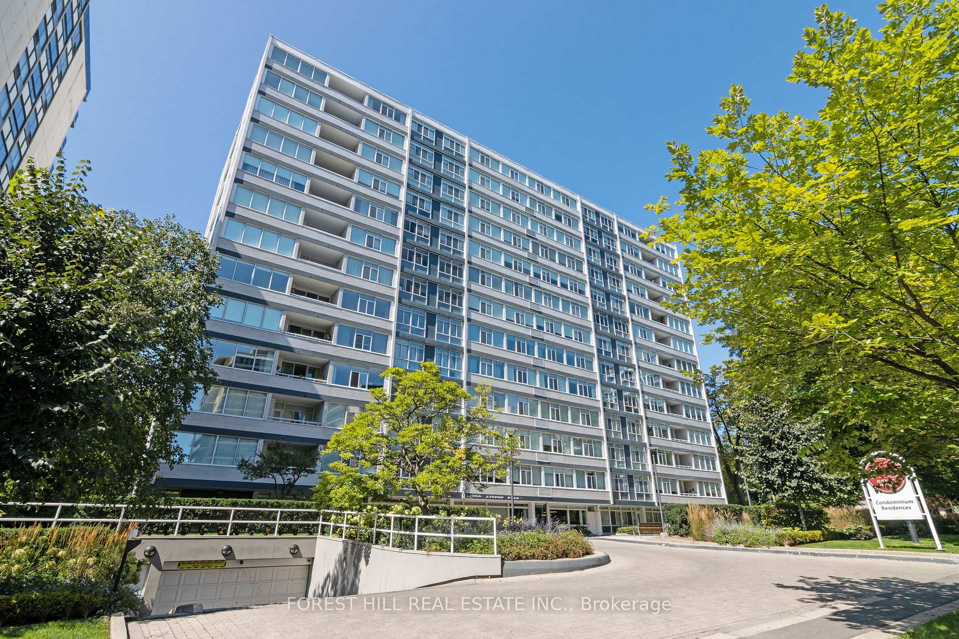 500 Avenue Road  #1401