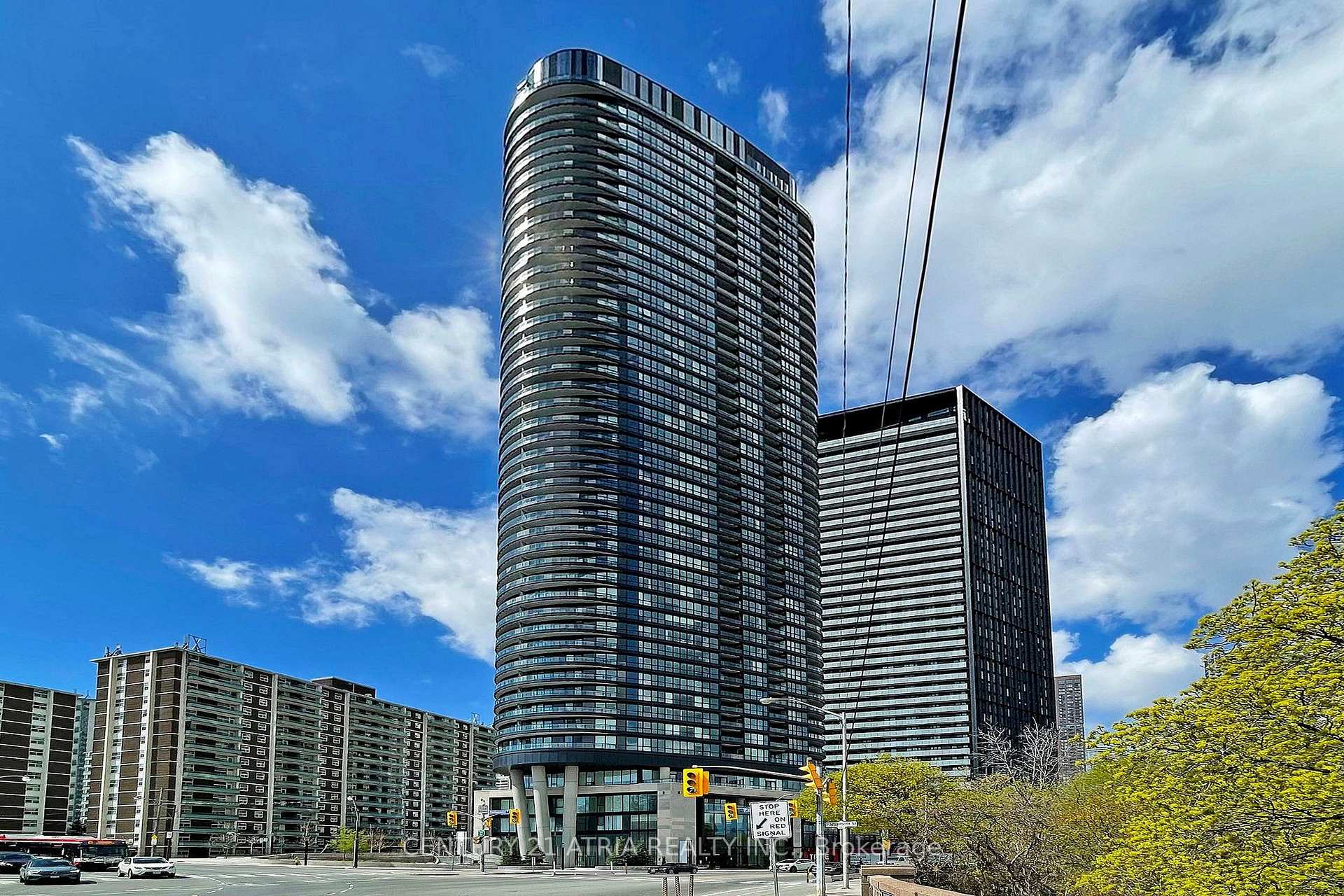 585 Bloor Street E #420