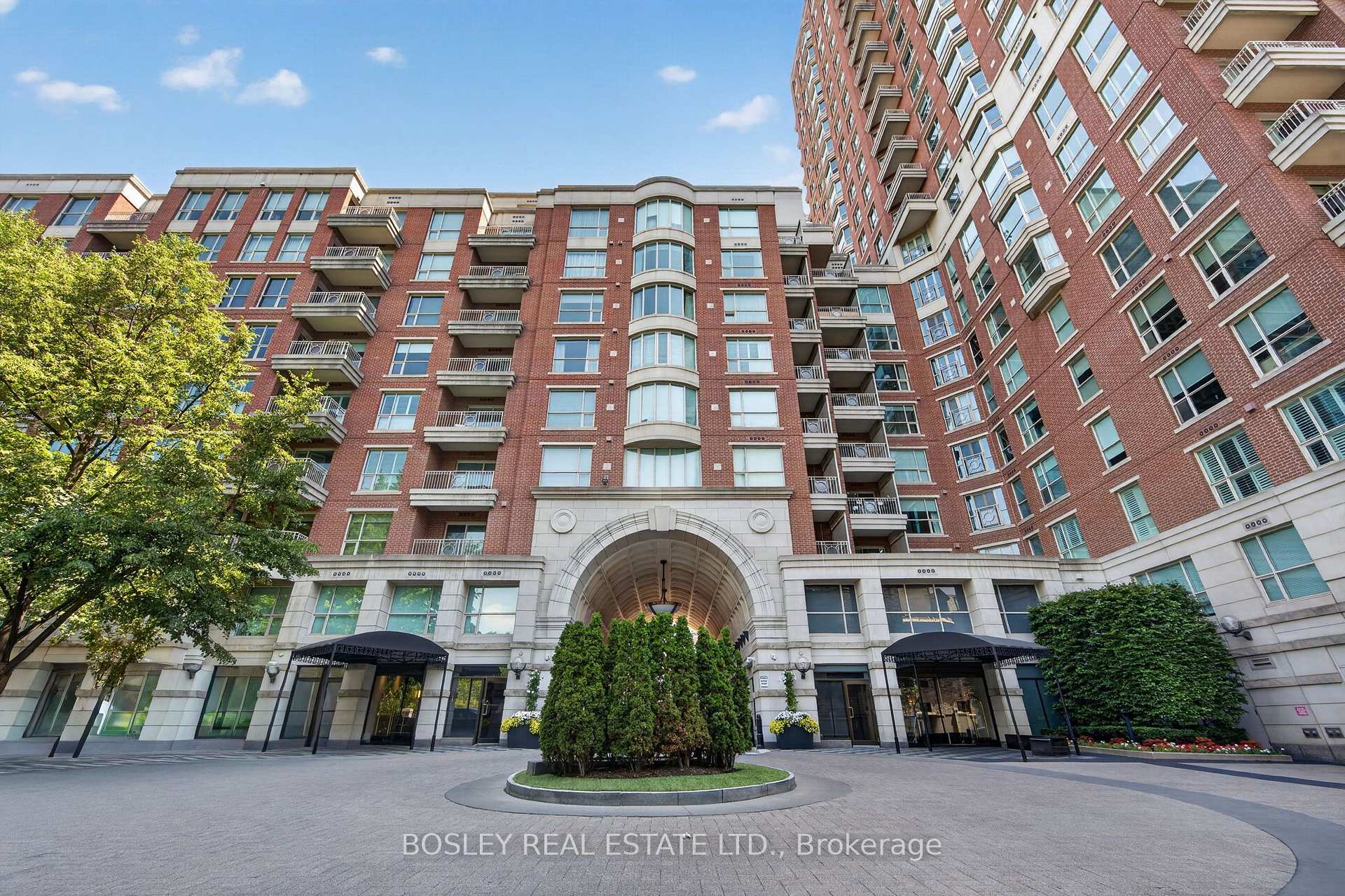 38 Avenue Road  #1403