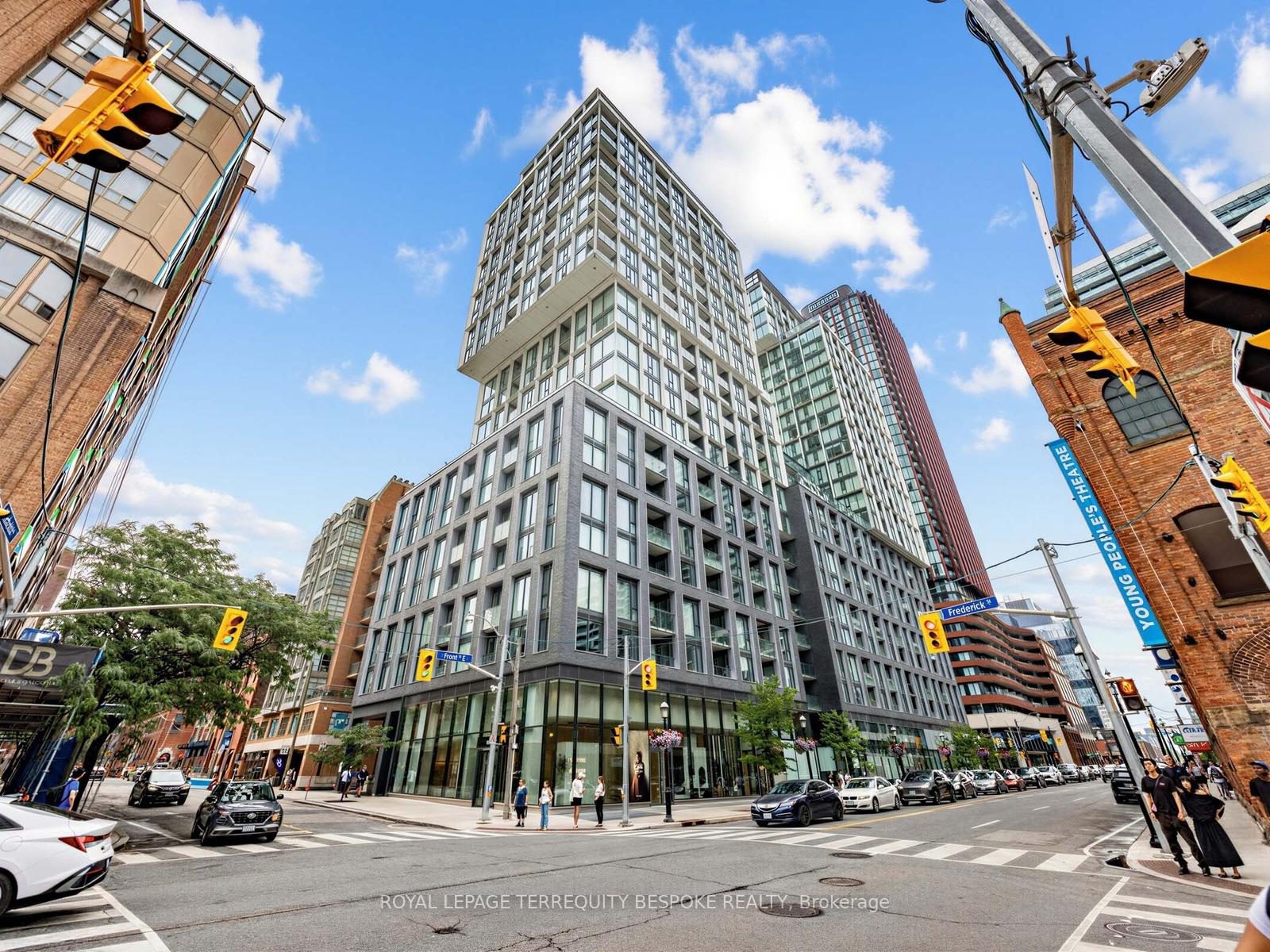 158 Front Street E #419