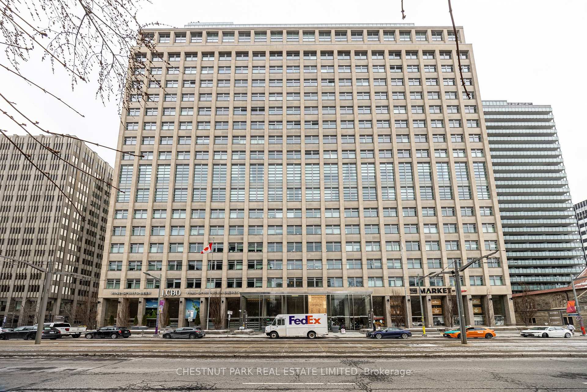 111 St Clair Avenue W #416