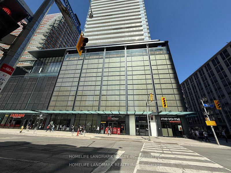 501 Yonge Street  #2208