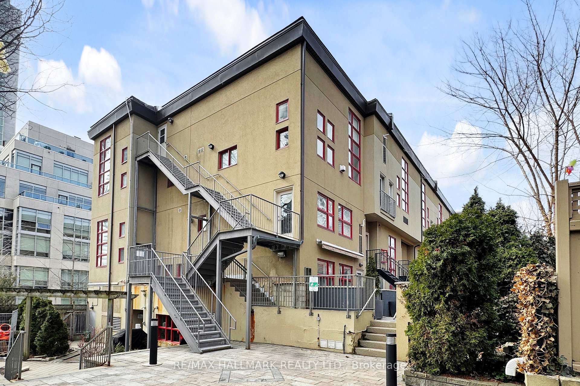 21 Earl Street  #314