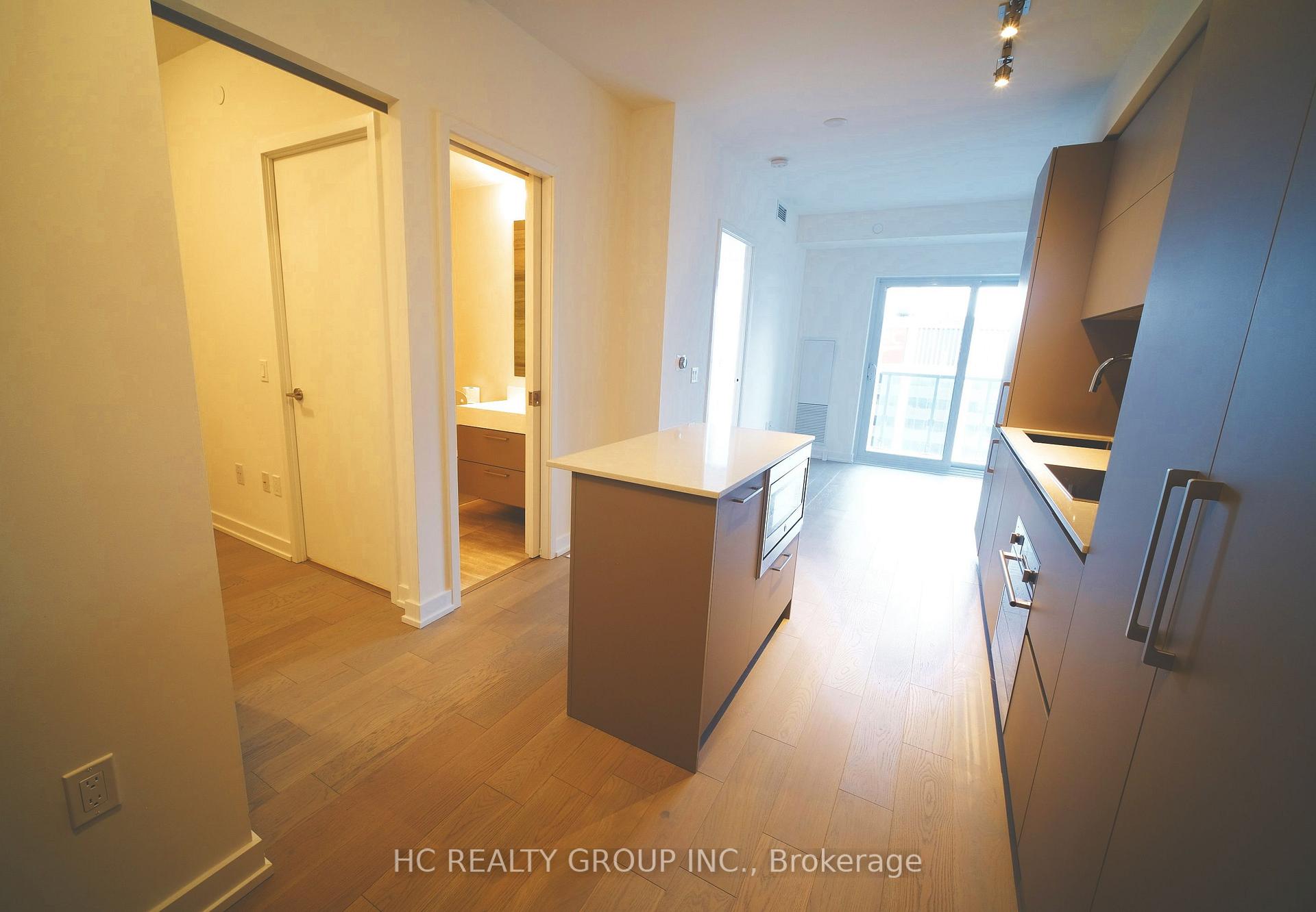 1 Yorkville Avenue  #4512