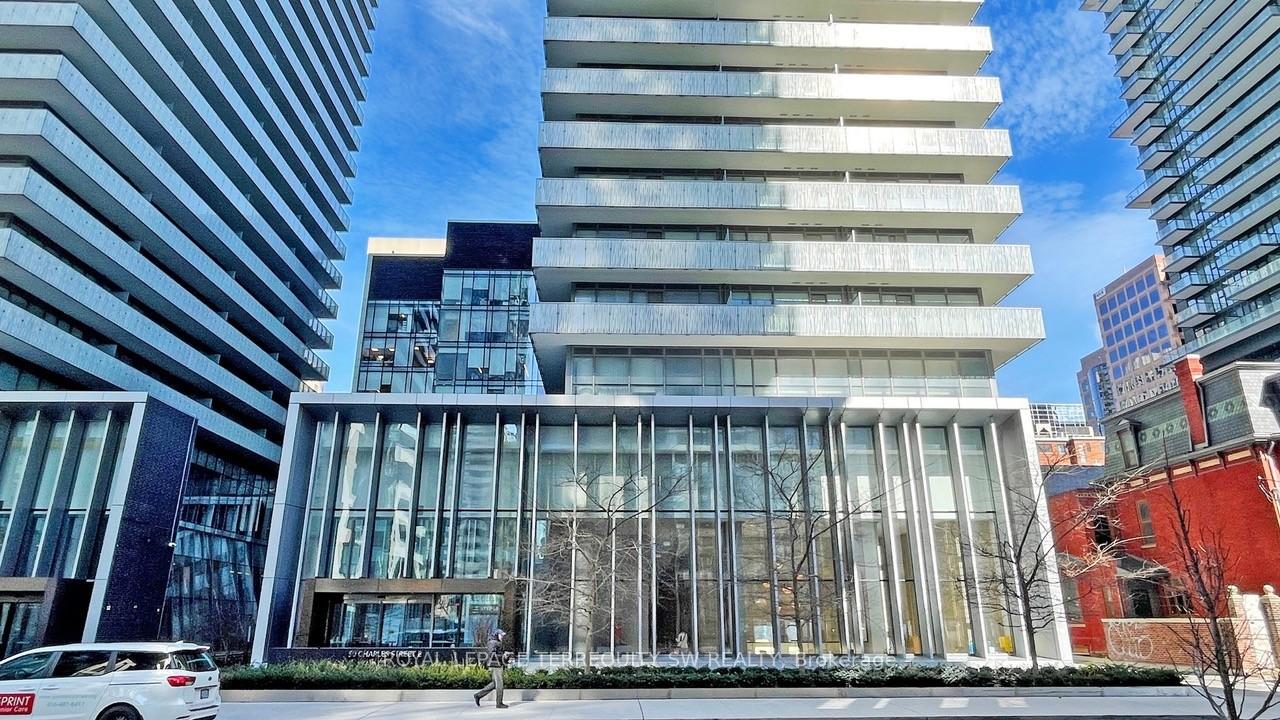 50 Charles Street E #2712